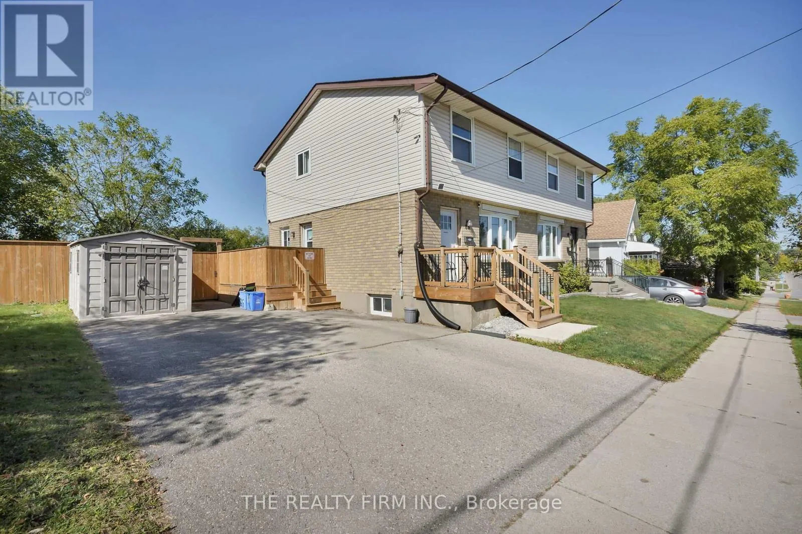 86 MACKAY AVENUE