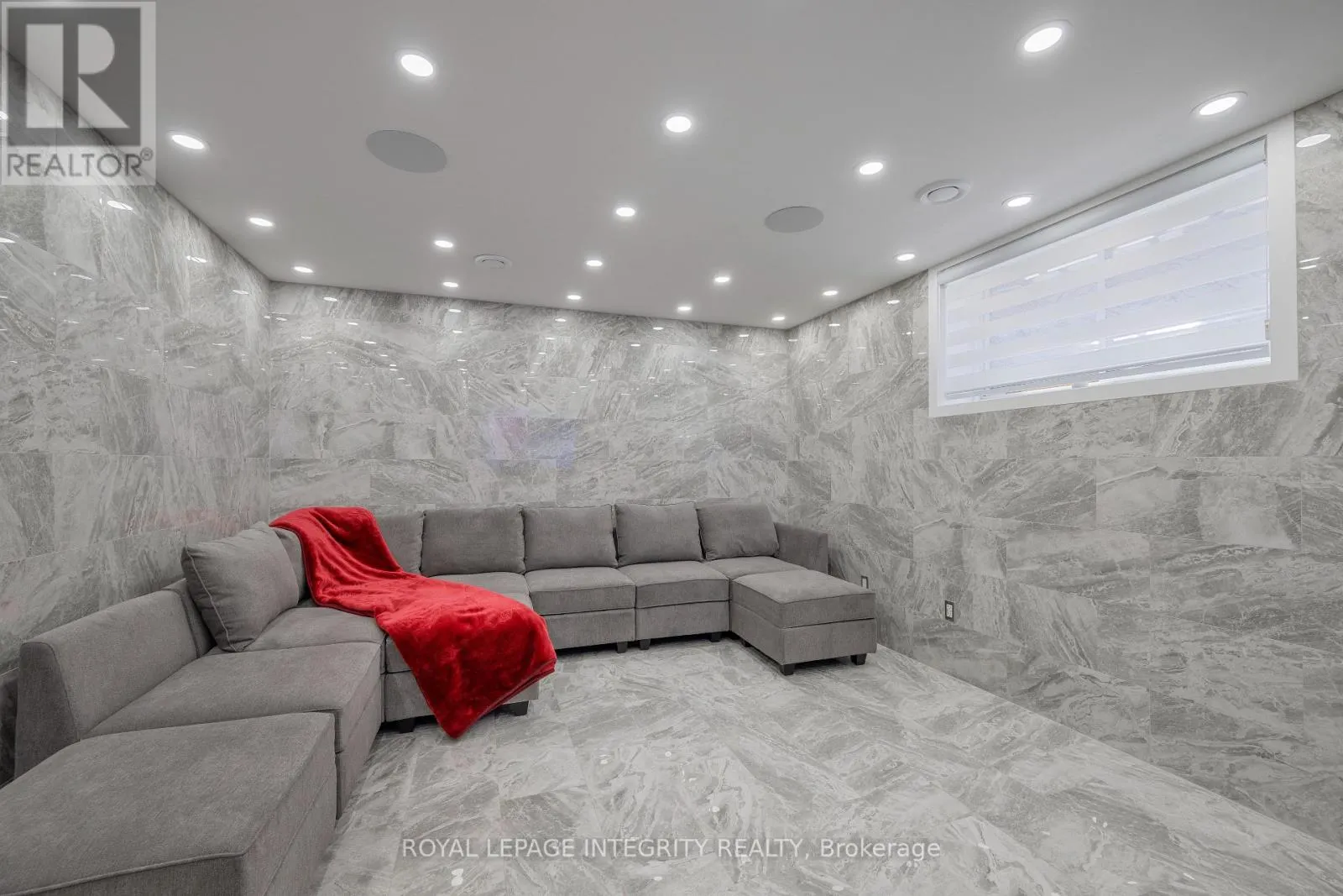 232 CONDADO CRESCENT