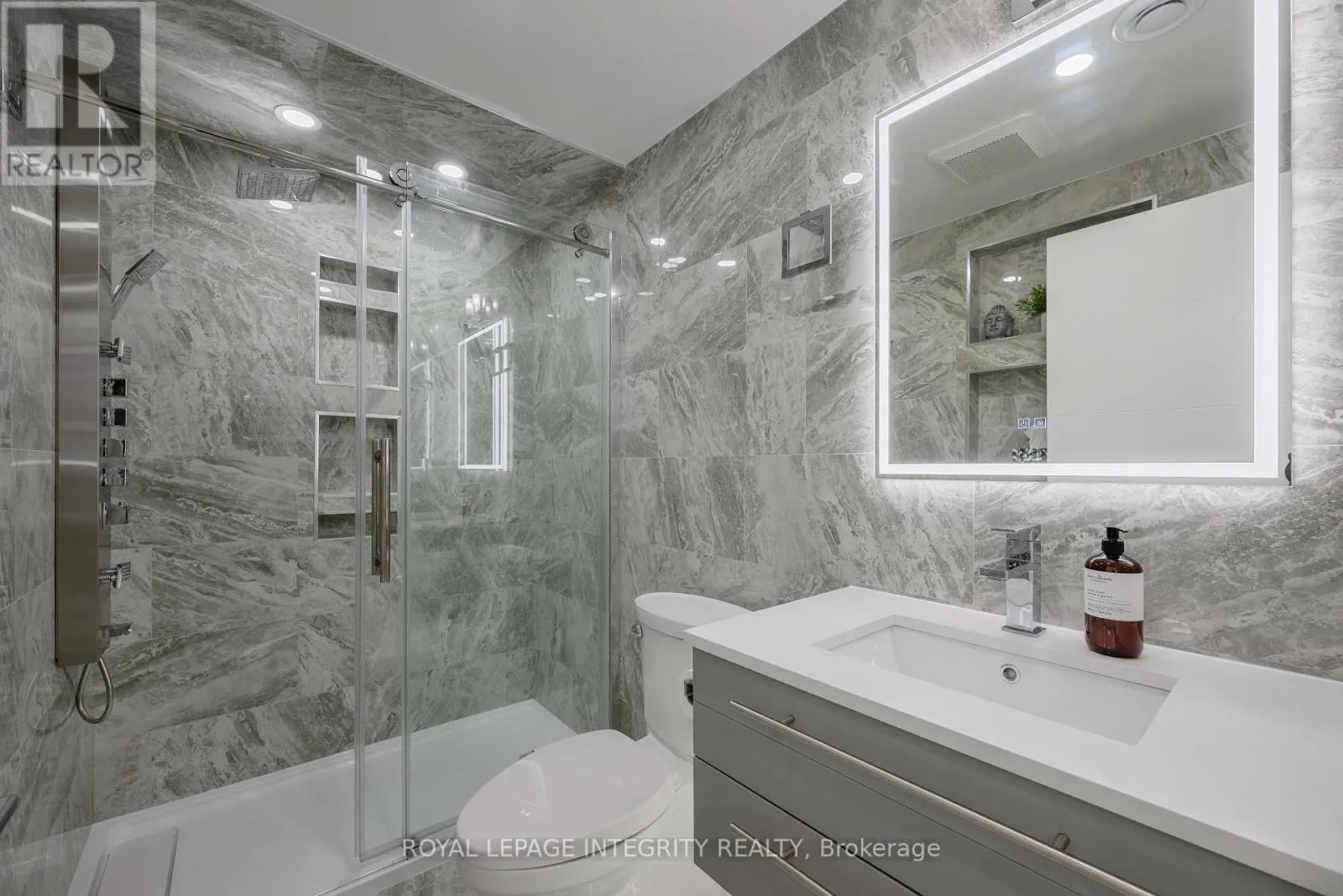 232 CONDADO CRESCENT