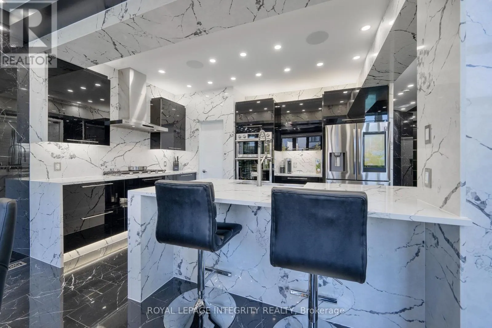 232 CONDADO CRESCENT