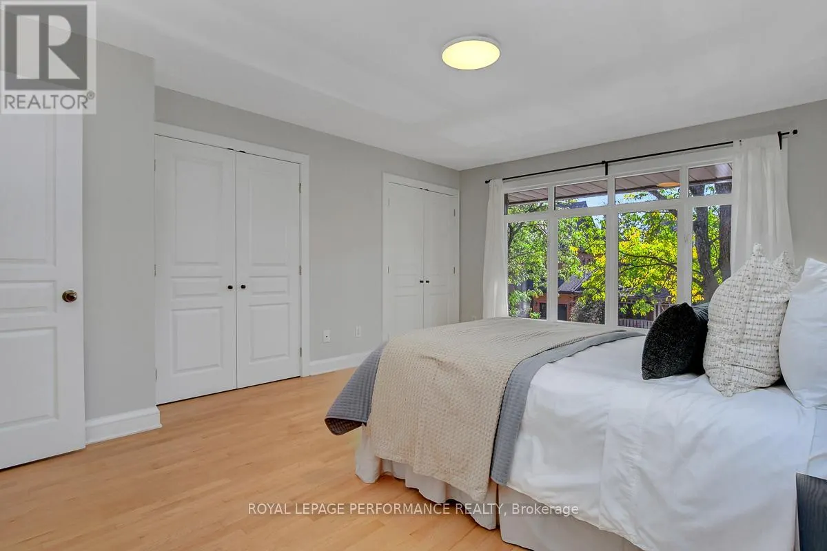259 SECOND AVENUE