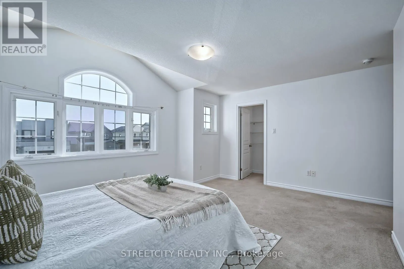 1966 FOXRIDGE CRESCENT