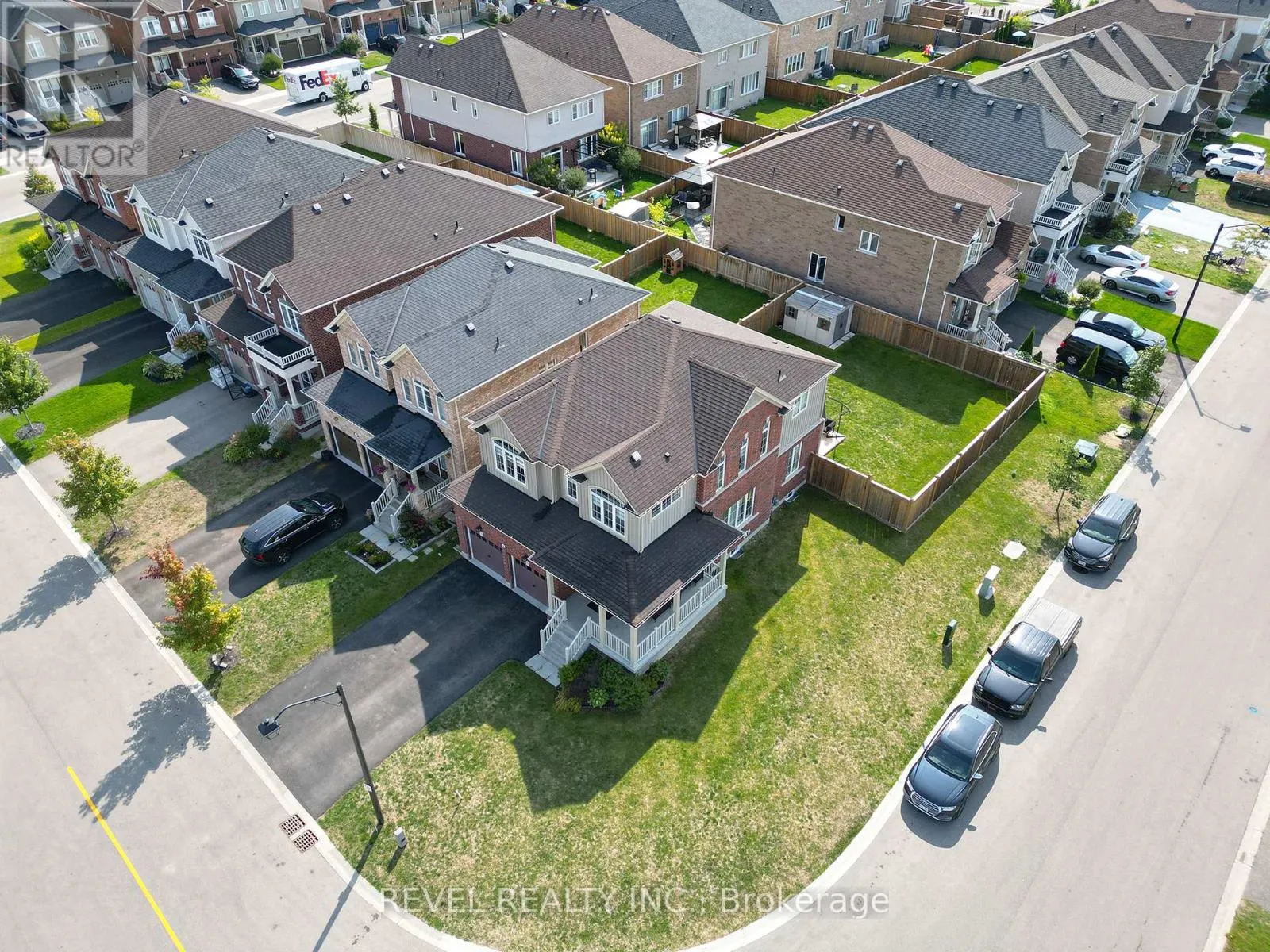 2 ATTLEBERY CRESCENT