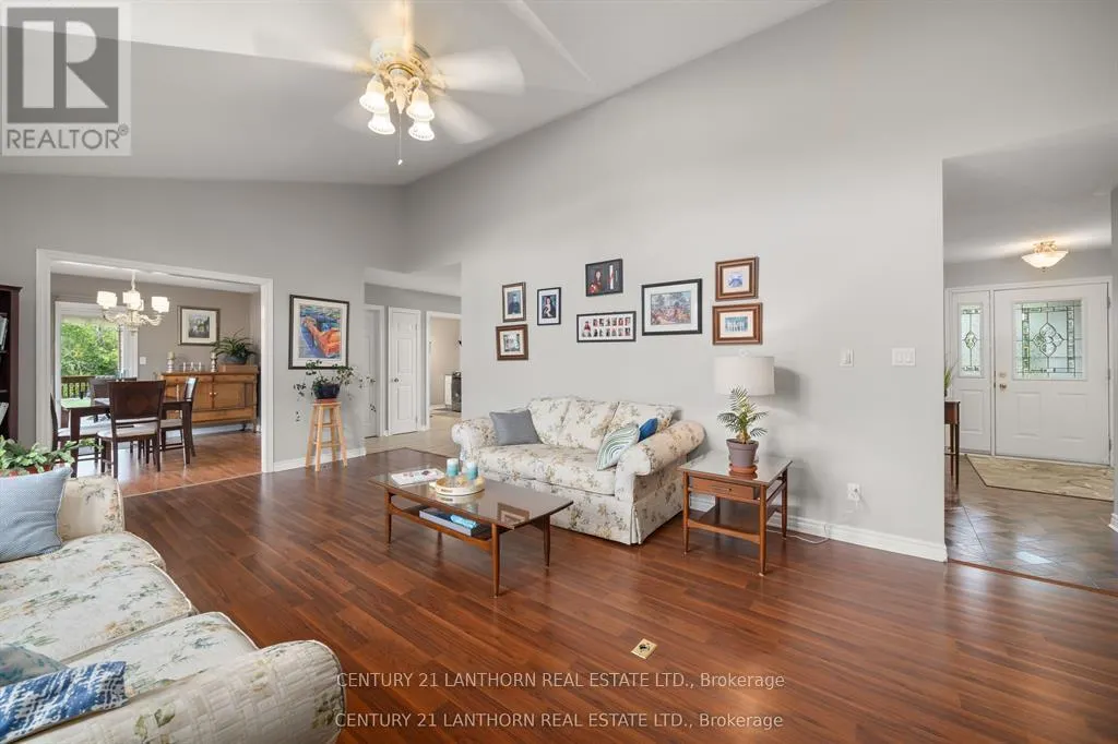 1489 AIRPORT PARKWAY
