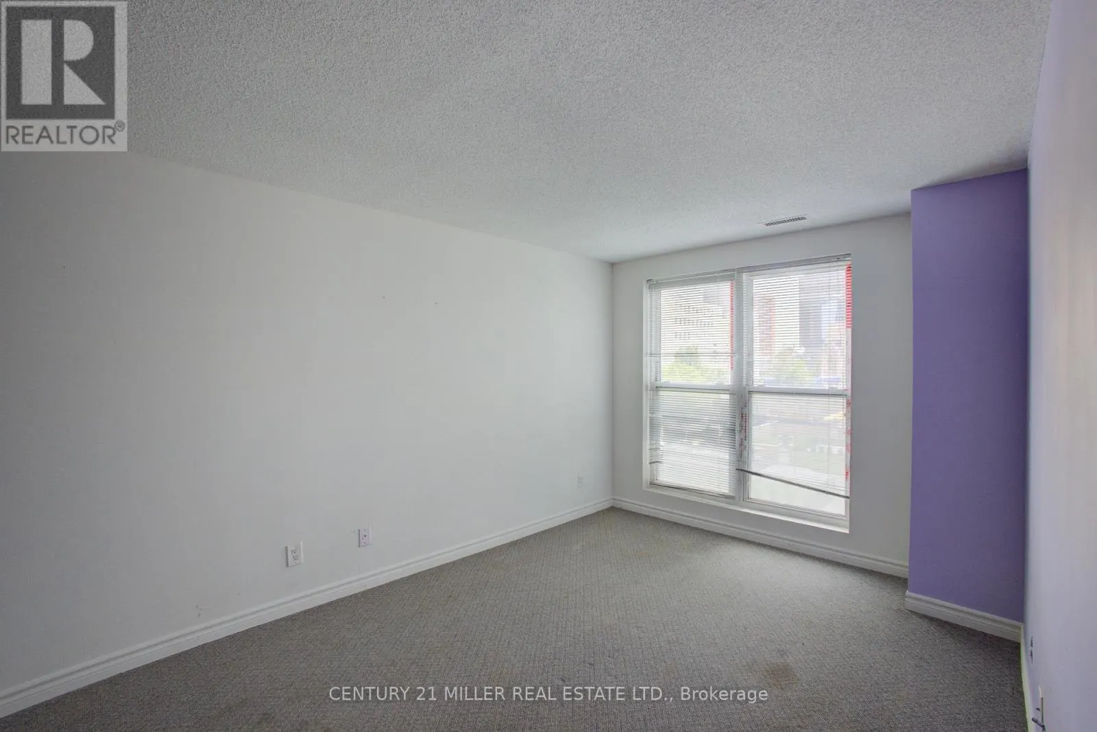 315 - 135 JAMES STREET S