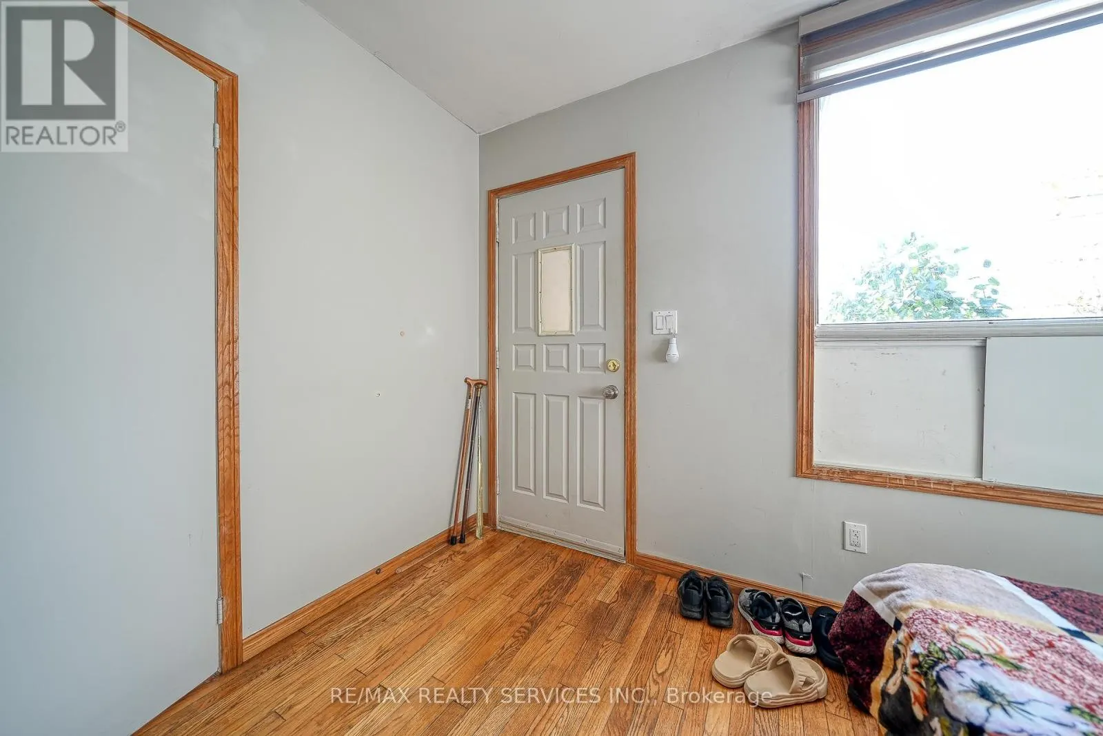 24 NORLAN AVENUE