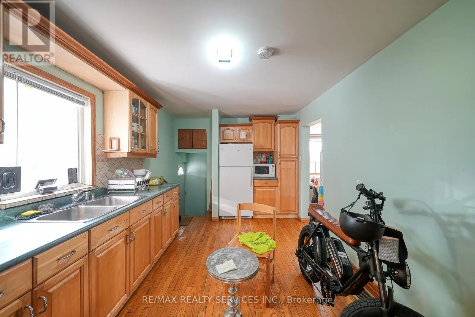 24 NORLAN AVENUE