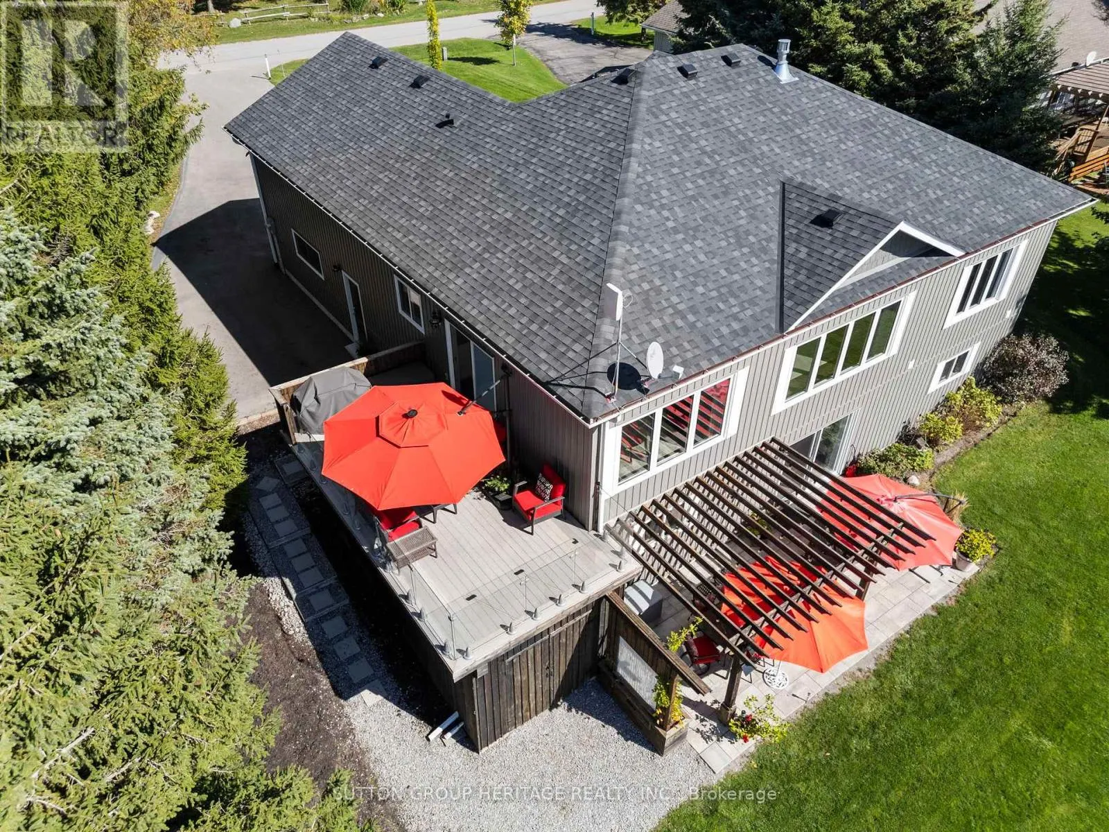 52 HILLSIDE DRIVE