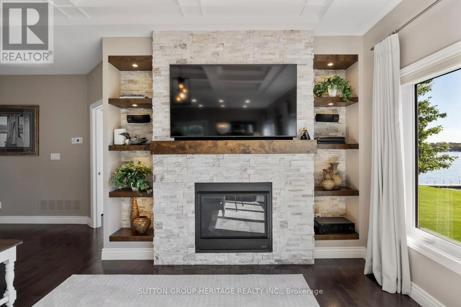 52 HILLSIDE DRIVE