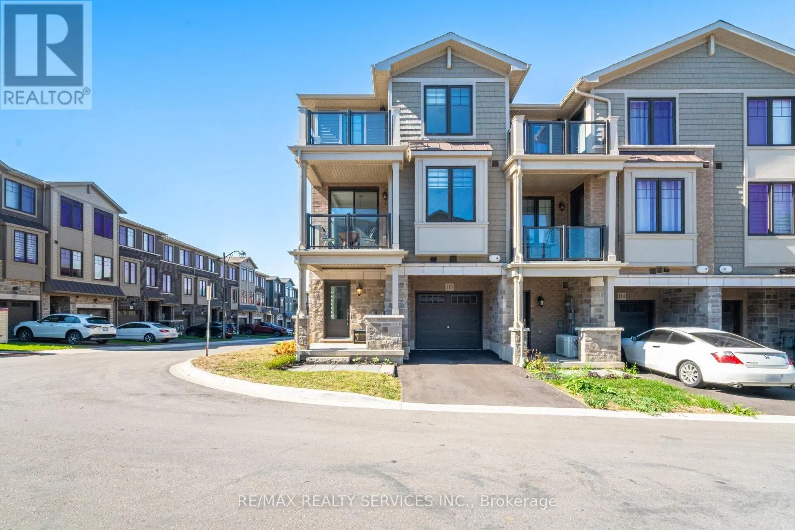 113 - 10 BIRMINGHAM DRIVE