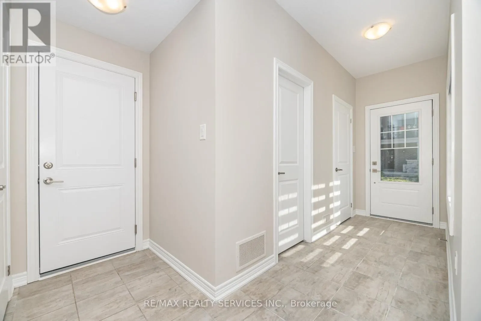 113 - 10 BIRMINGHAM DRIVE