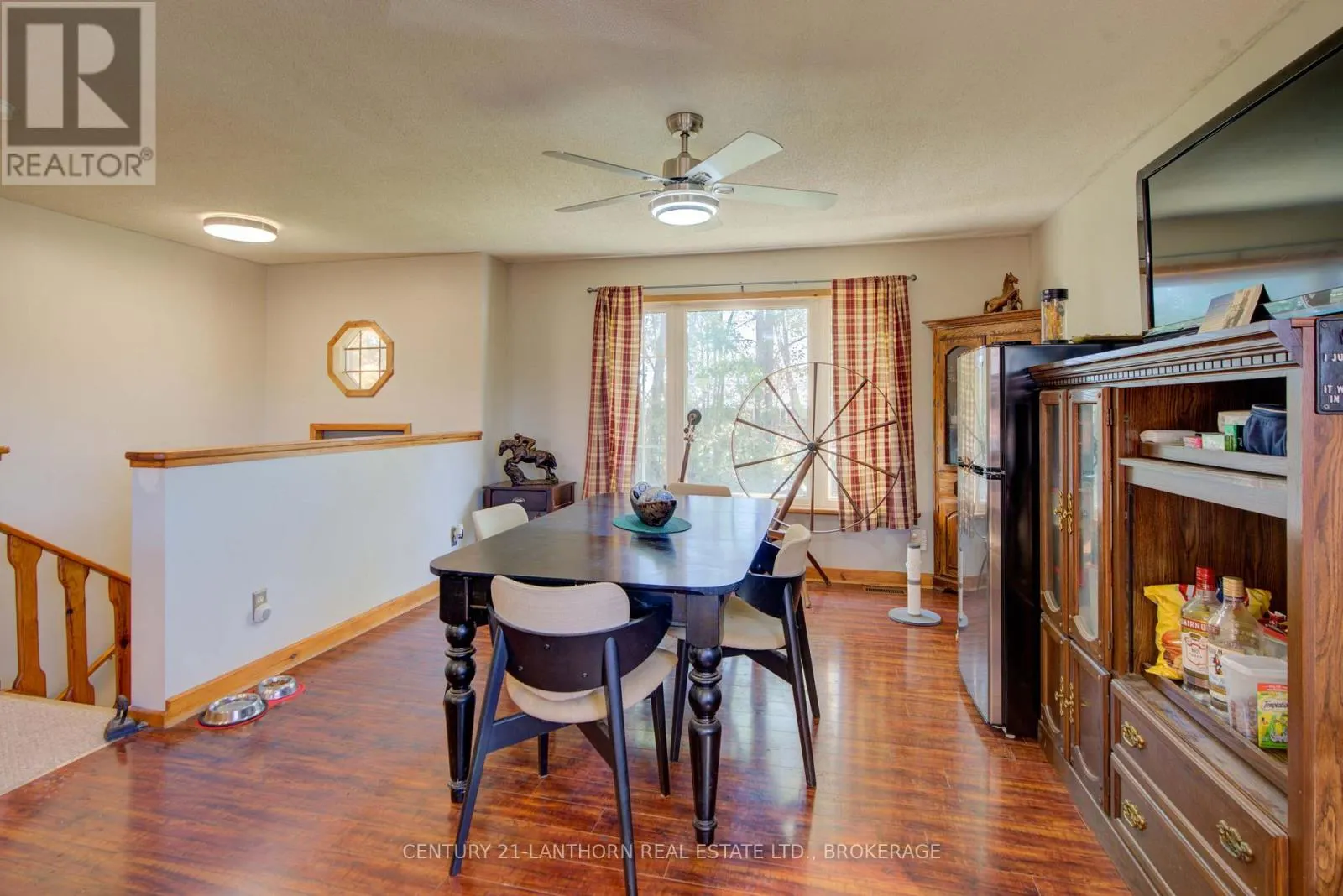 895 NINTH CONCESSION ROAD