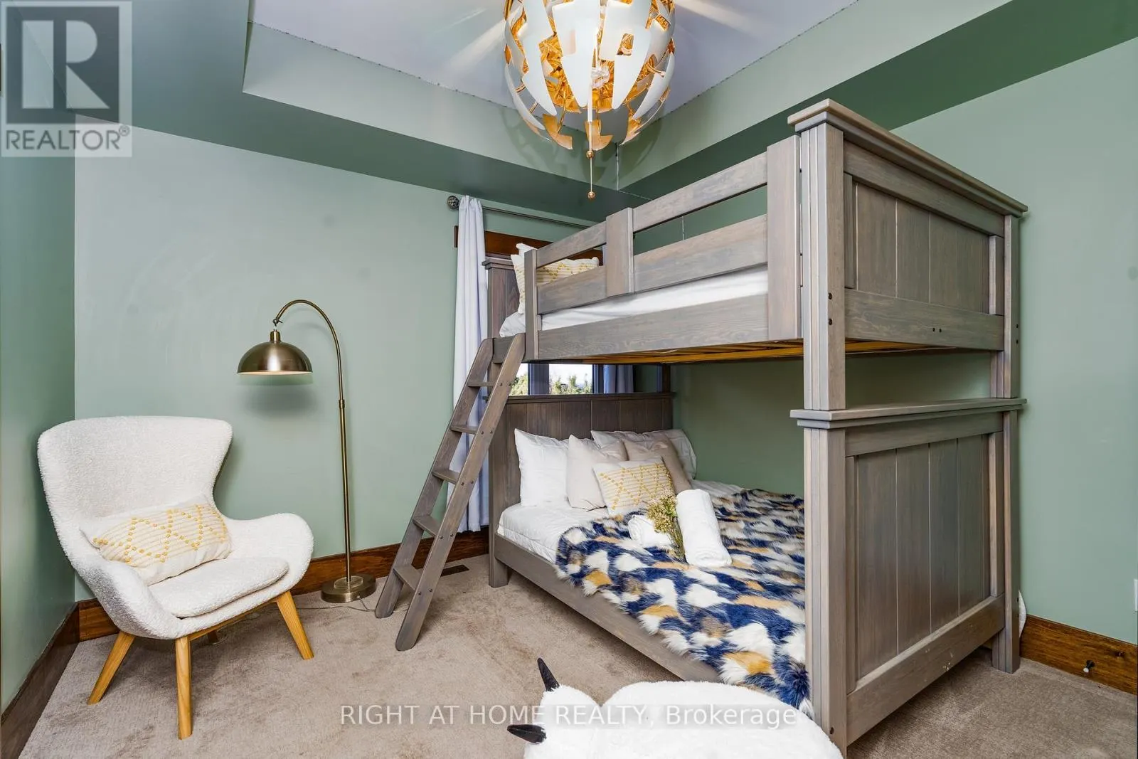 163 WEST RIDGE DRIVE