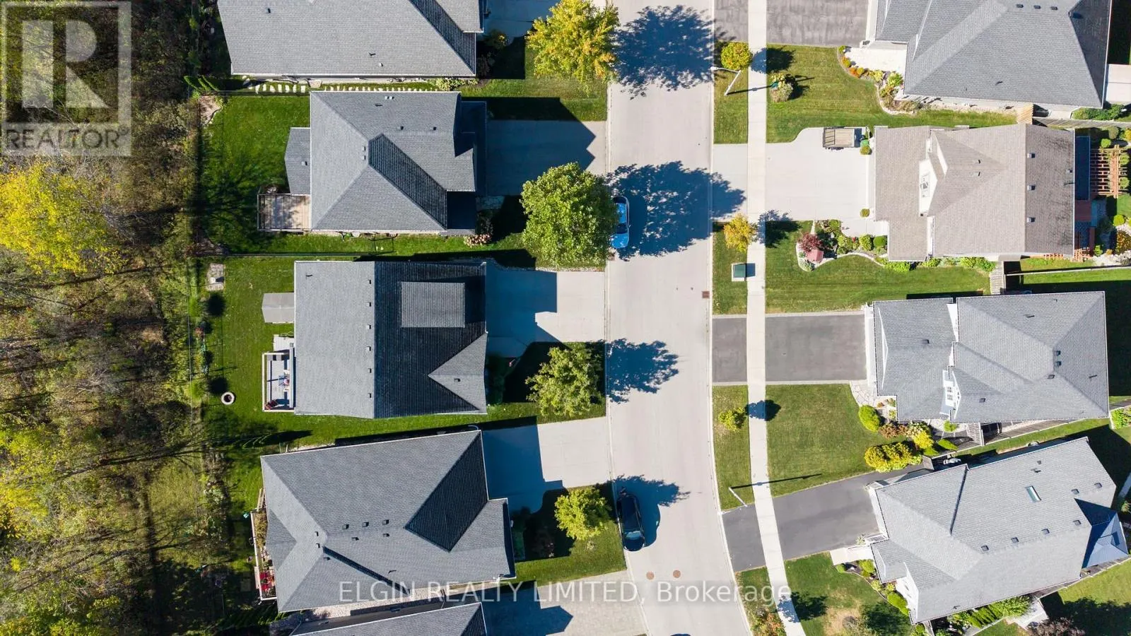 8 DEERFIELD COURT
