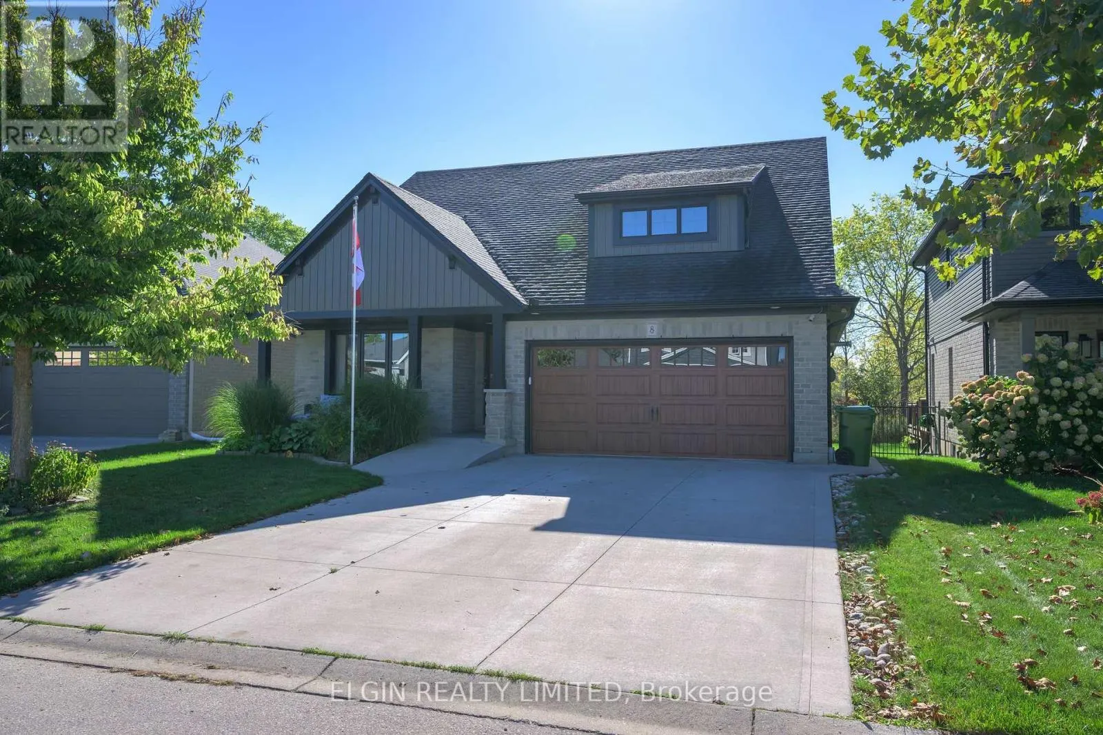 8 DEERFIELD COURT