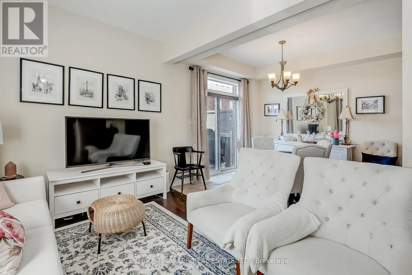 19 - 45 SEABREEZE CRESCENT