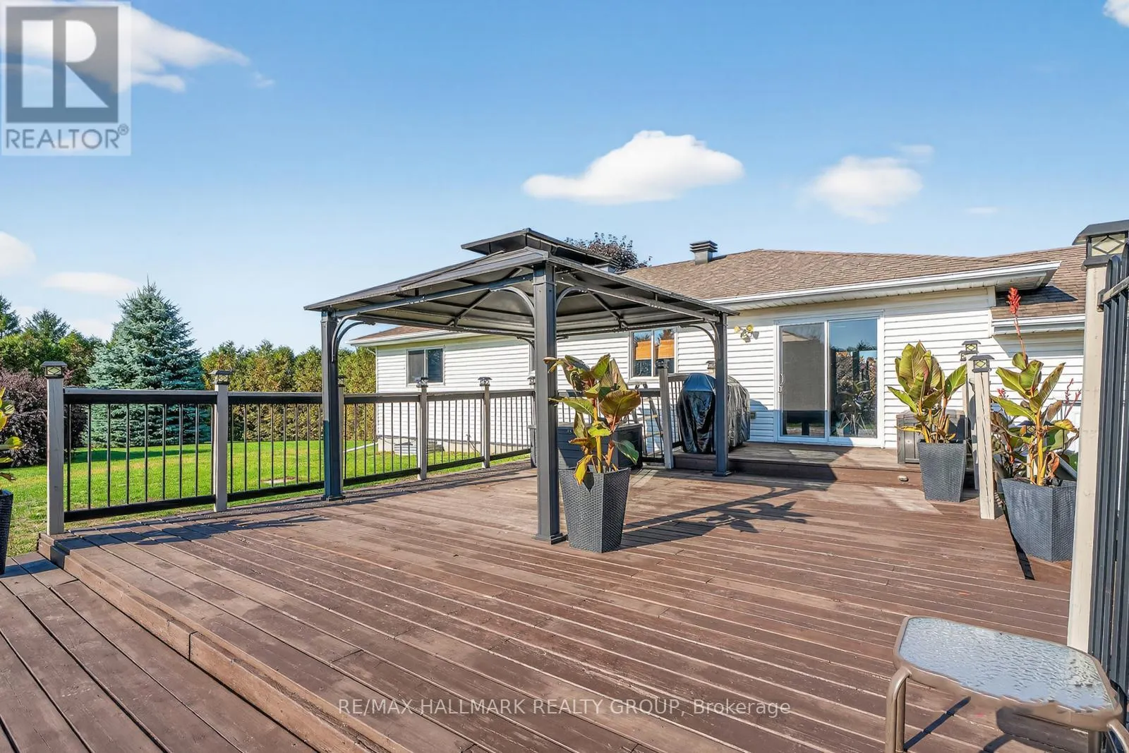 2851 GLENWOOD DRIVE
