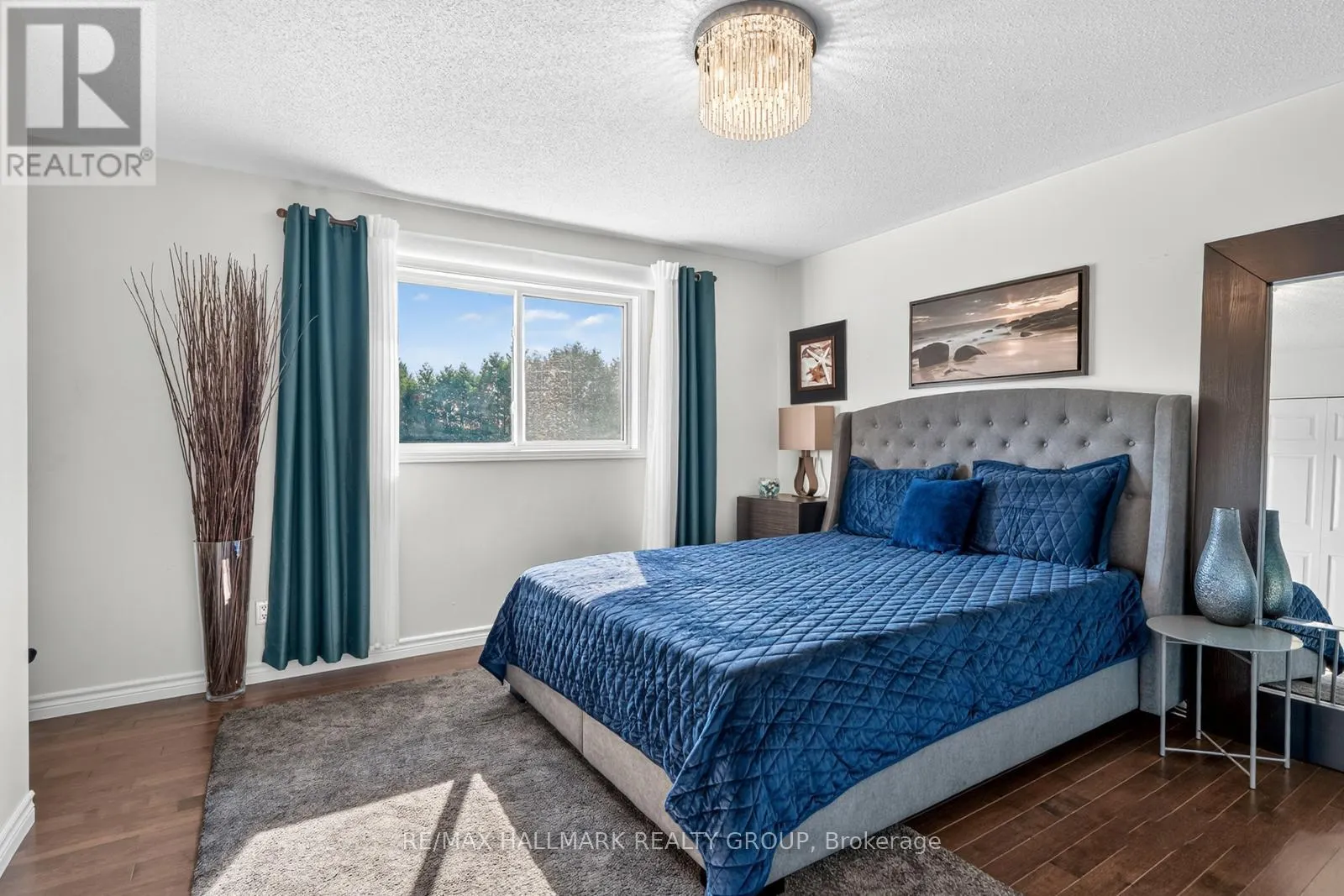 2851 GLENWOOD DRIVE