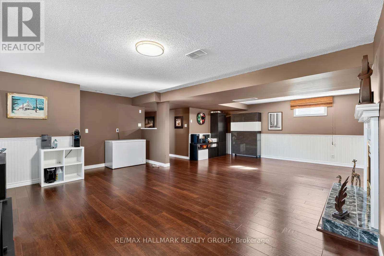 2851 GLENWOOD DRIVE