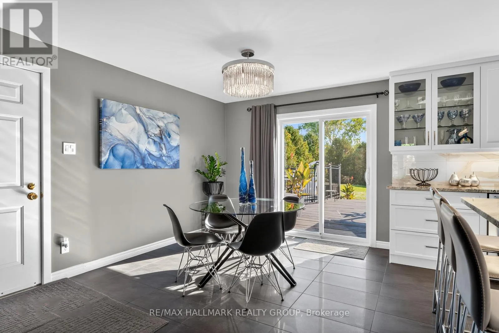 2851 GLENWOOD DRIVE