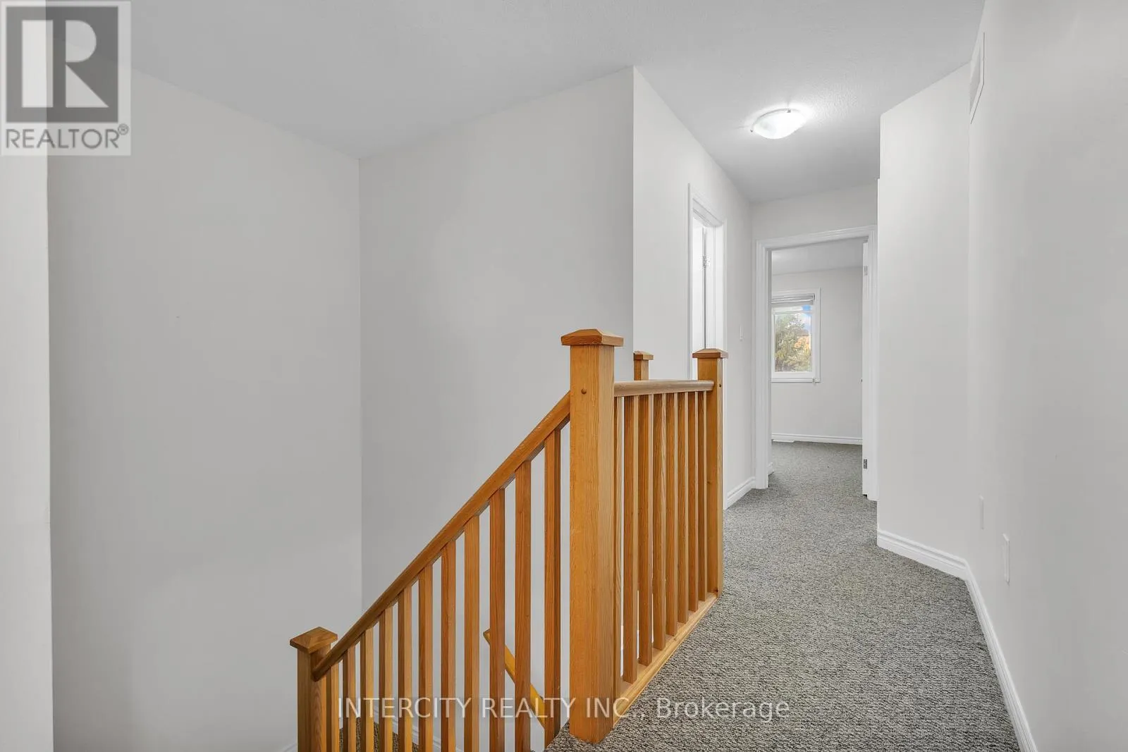 51 LAUGHLAND LANE
