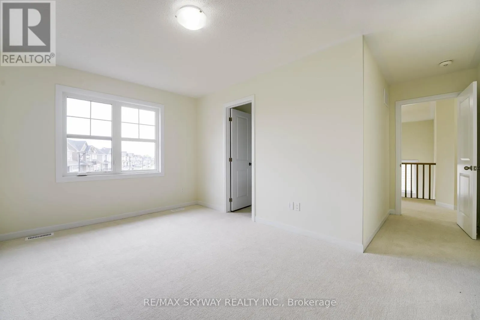 76 GOLF LINKS DRIVE