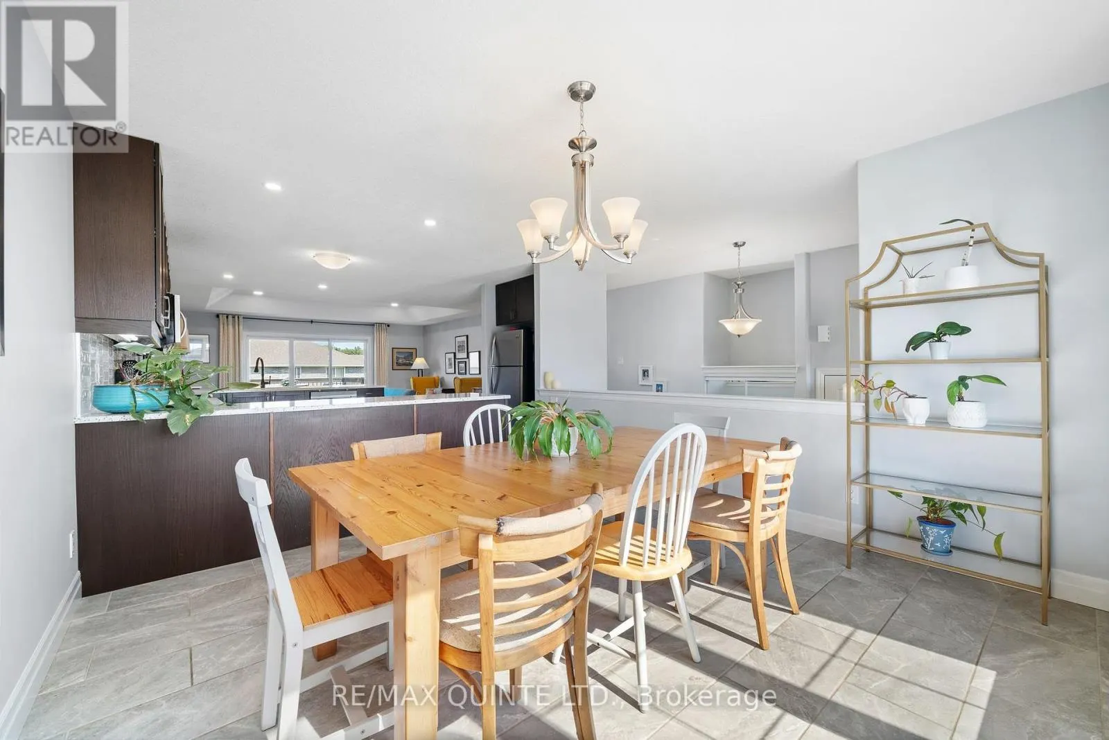 56 MCINTOSH CRESCENT