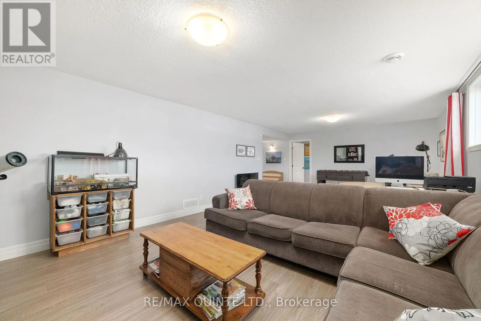 56 MCINTOSH CRESCENT