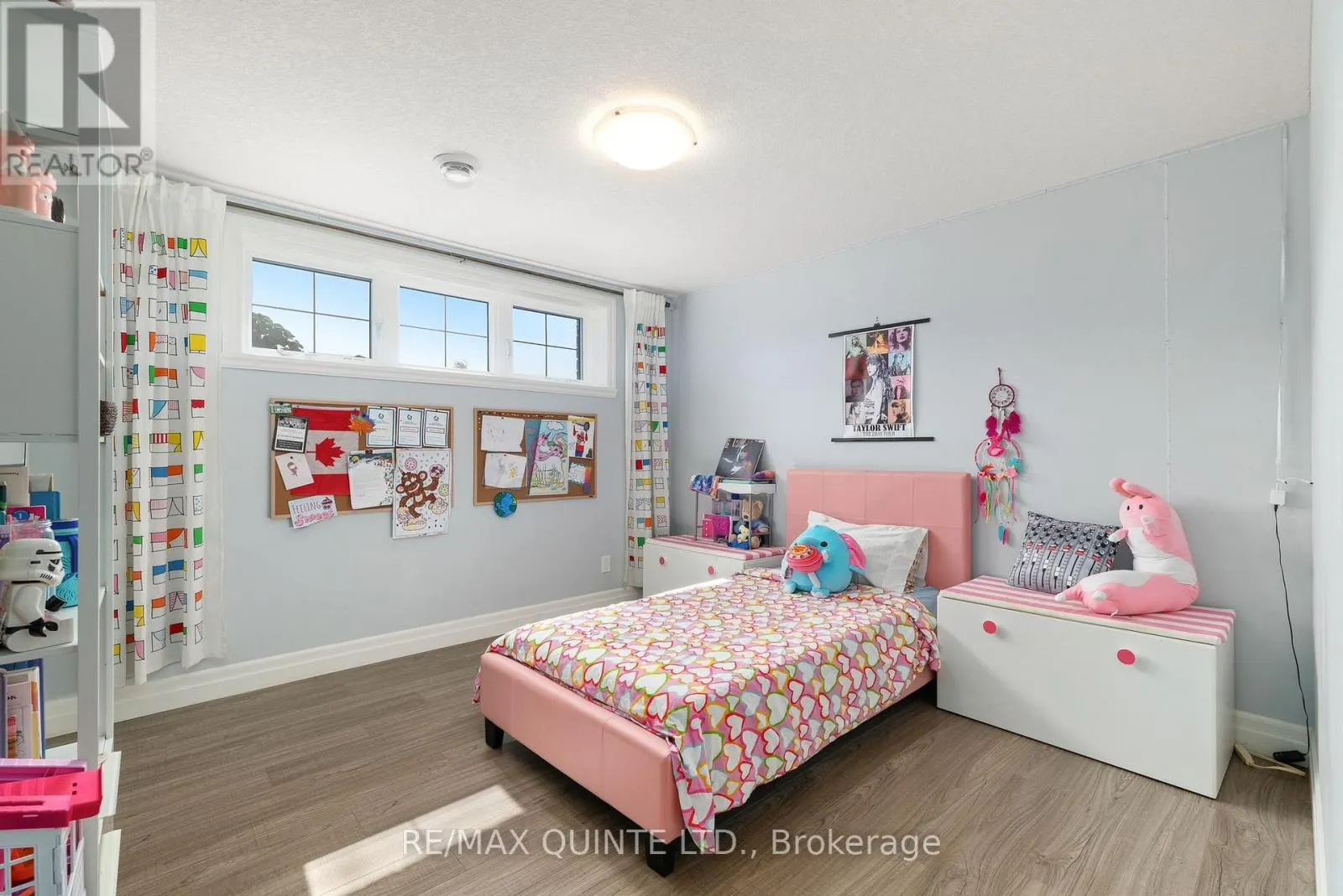 56 MCINTOSH CRESCENT