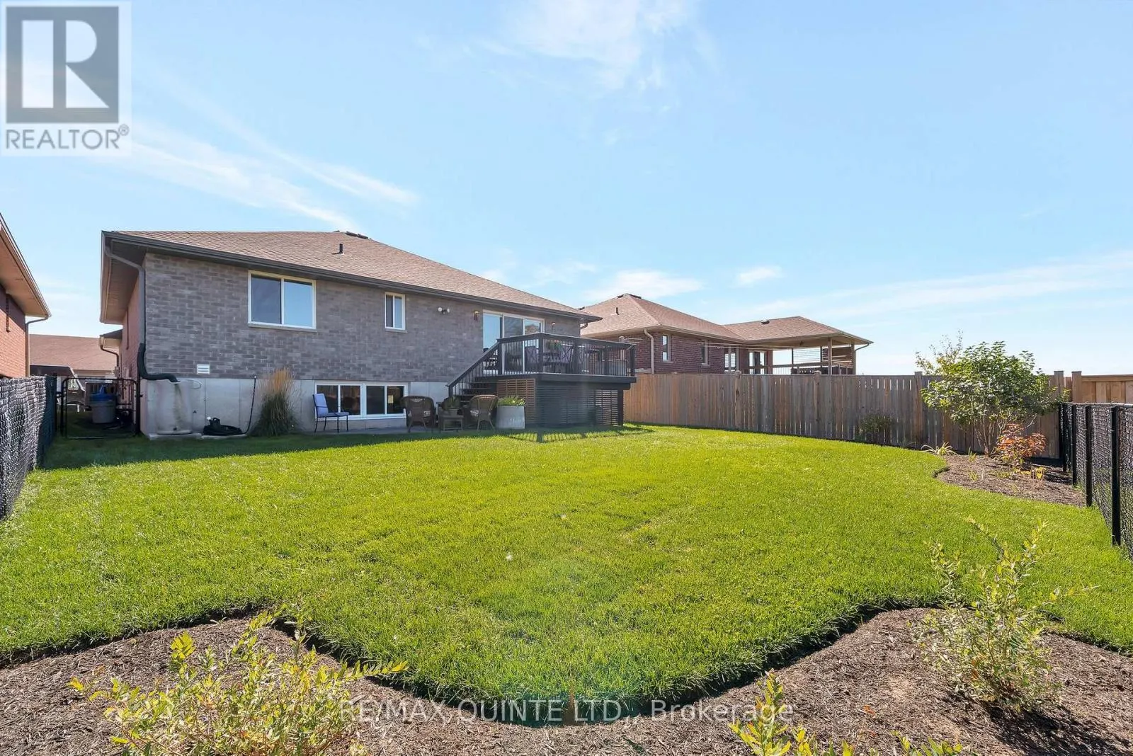 56 MCINTOSH CRESCENT