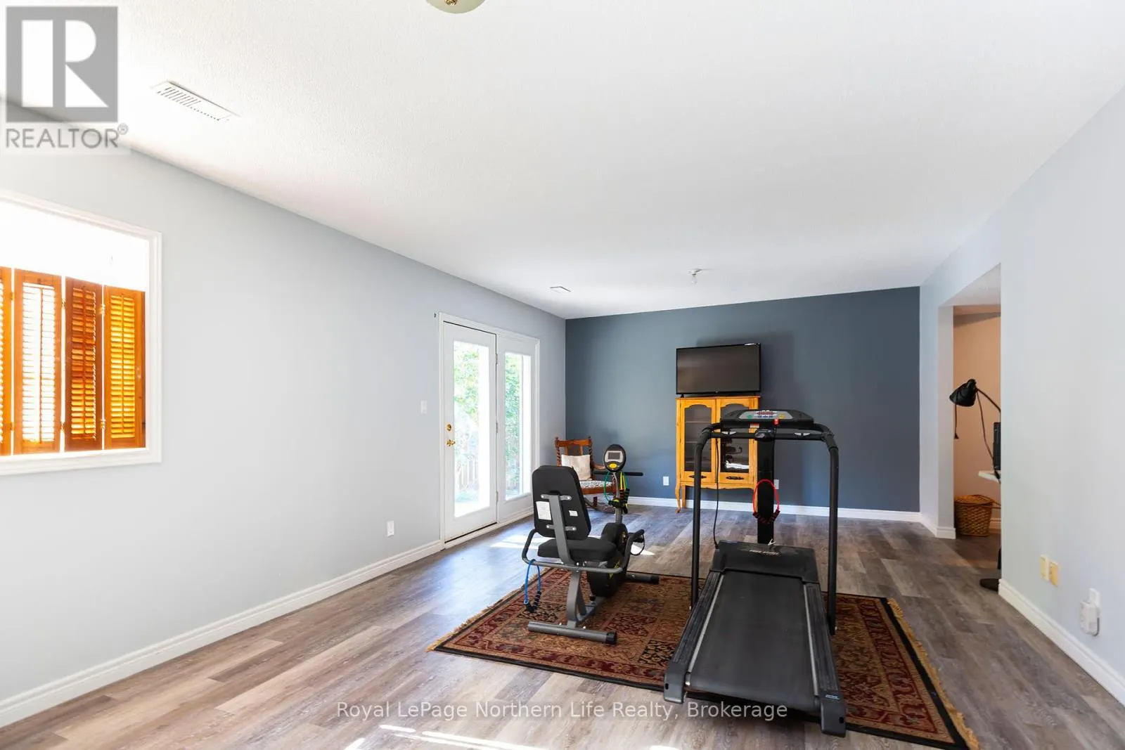 389 CARMICHAEL DRIVE