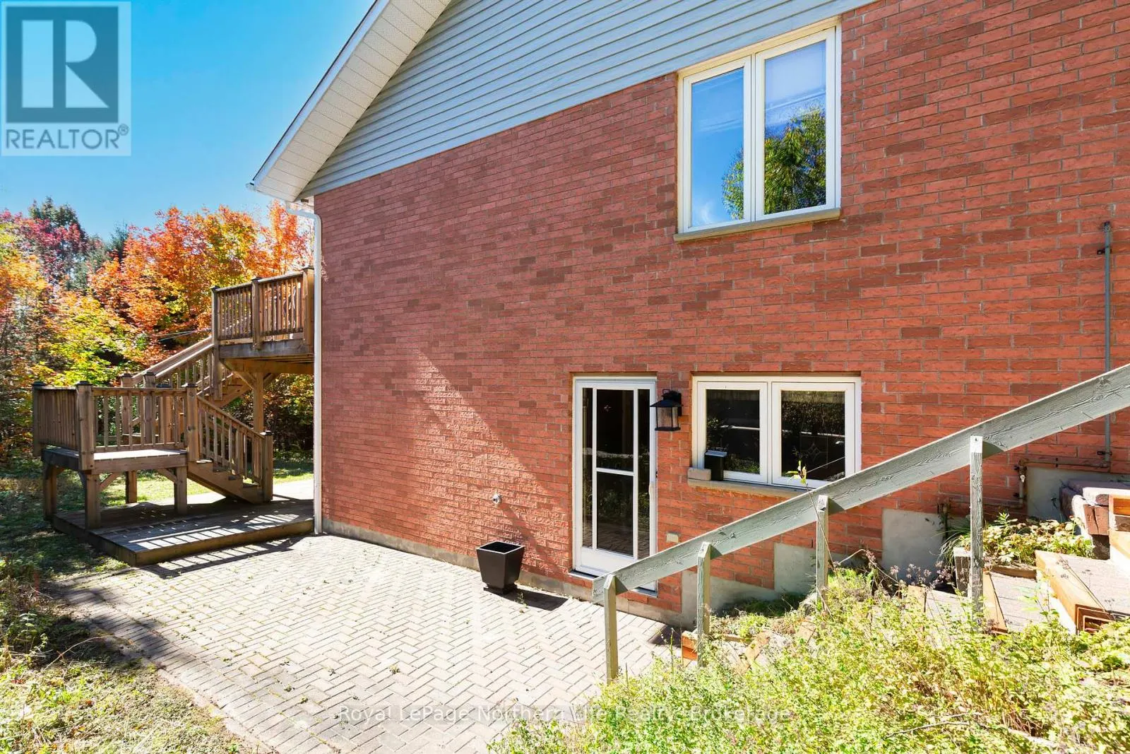 389 CARMICHAEL DRIVE