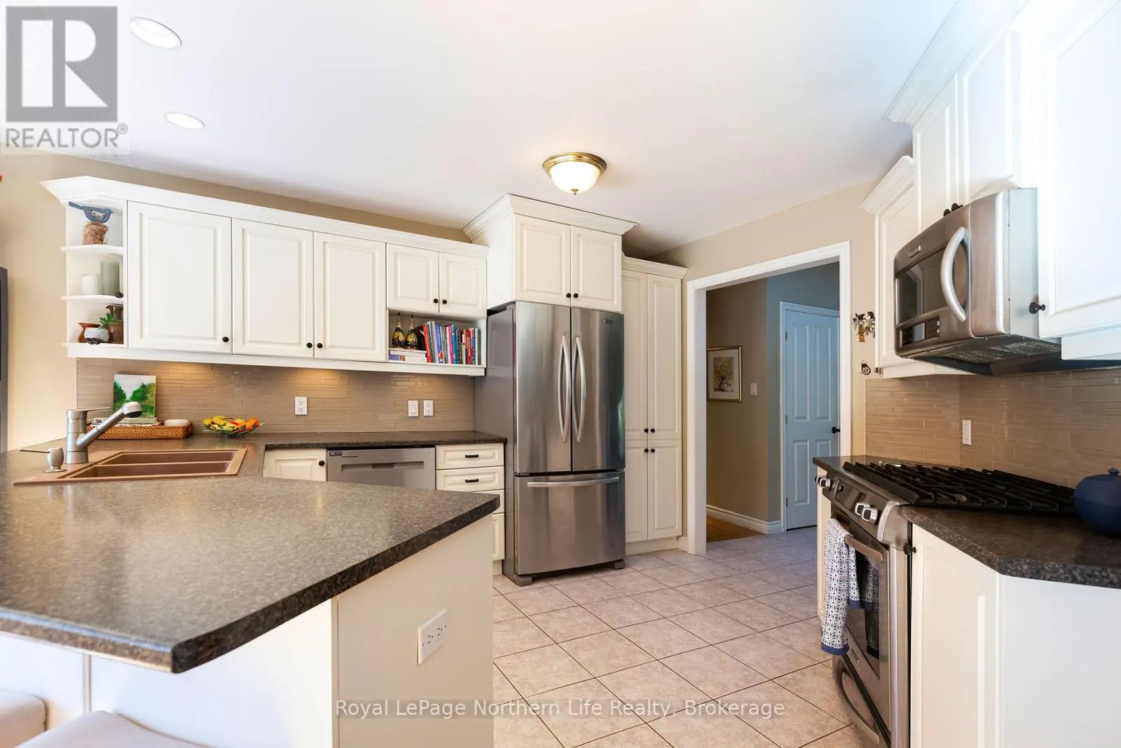 389 CARMICHAEL DRIVE
