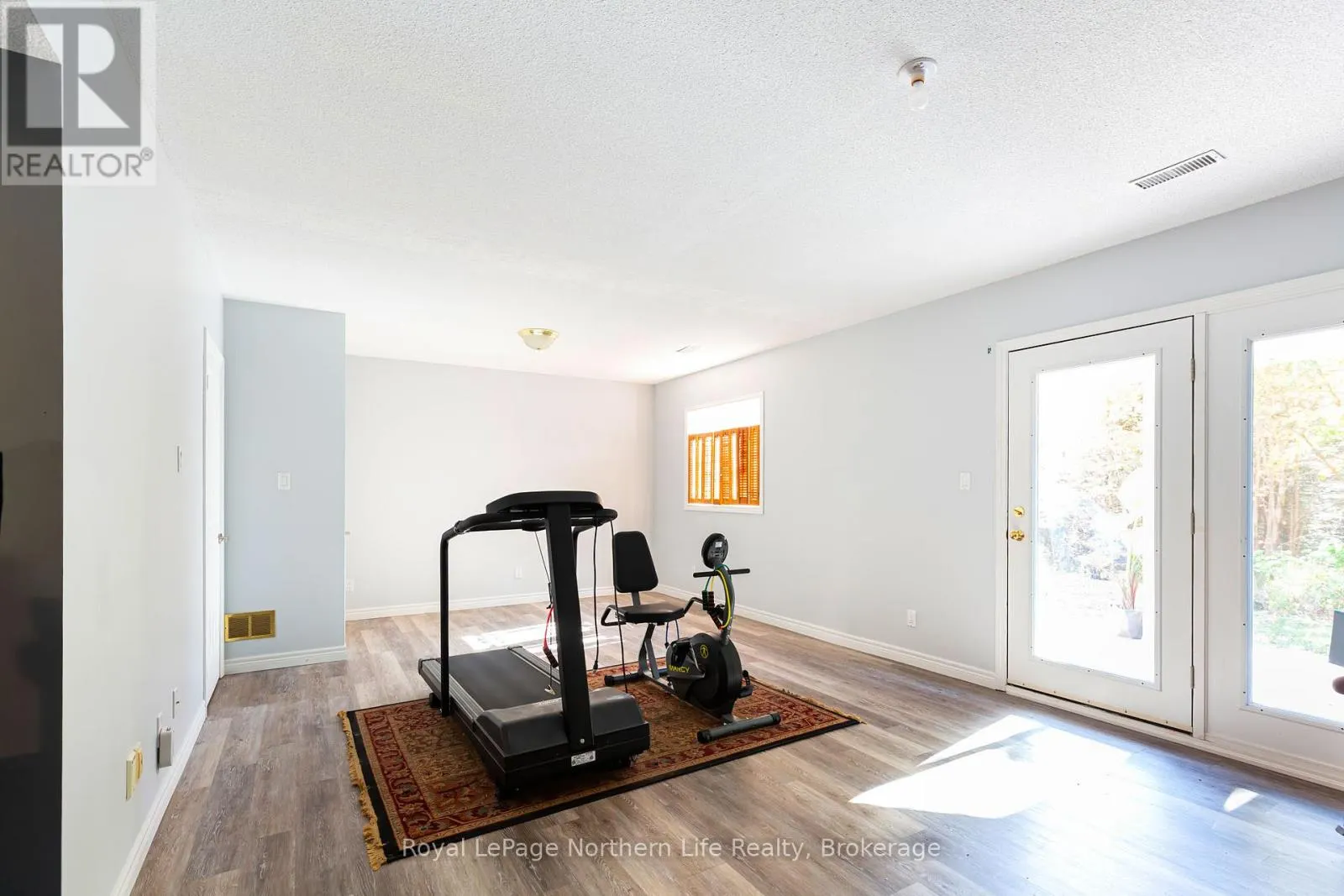389 CARMICHAEL DRIVE