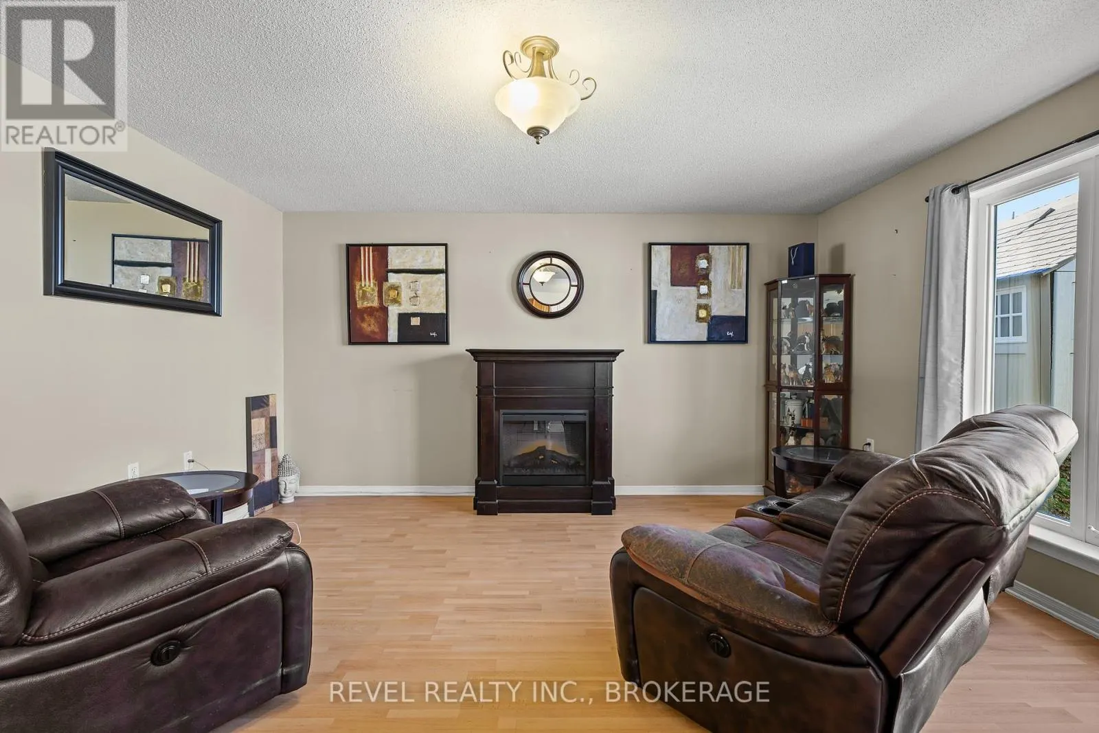 37 WILFRED CRESCENT