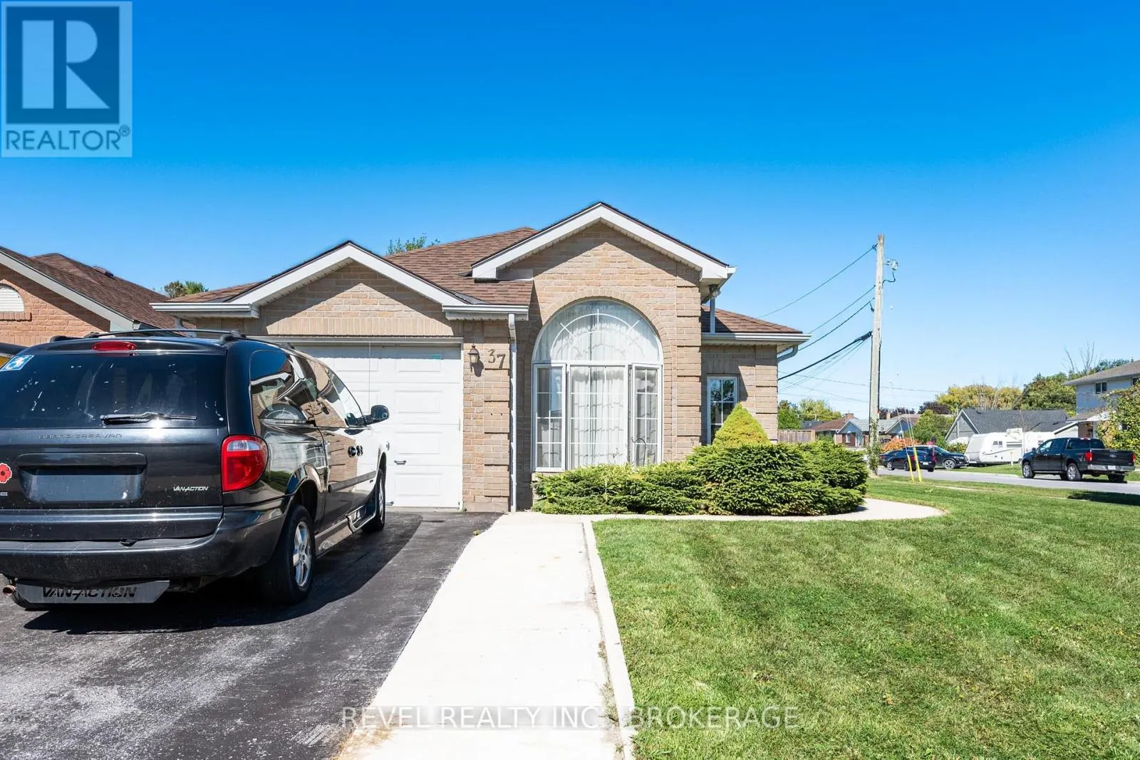 37 WILFRED CRESCENT
