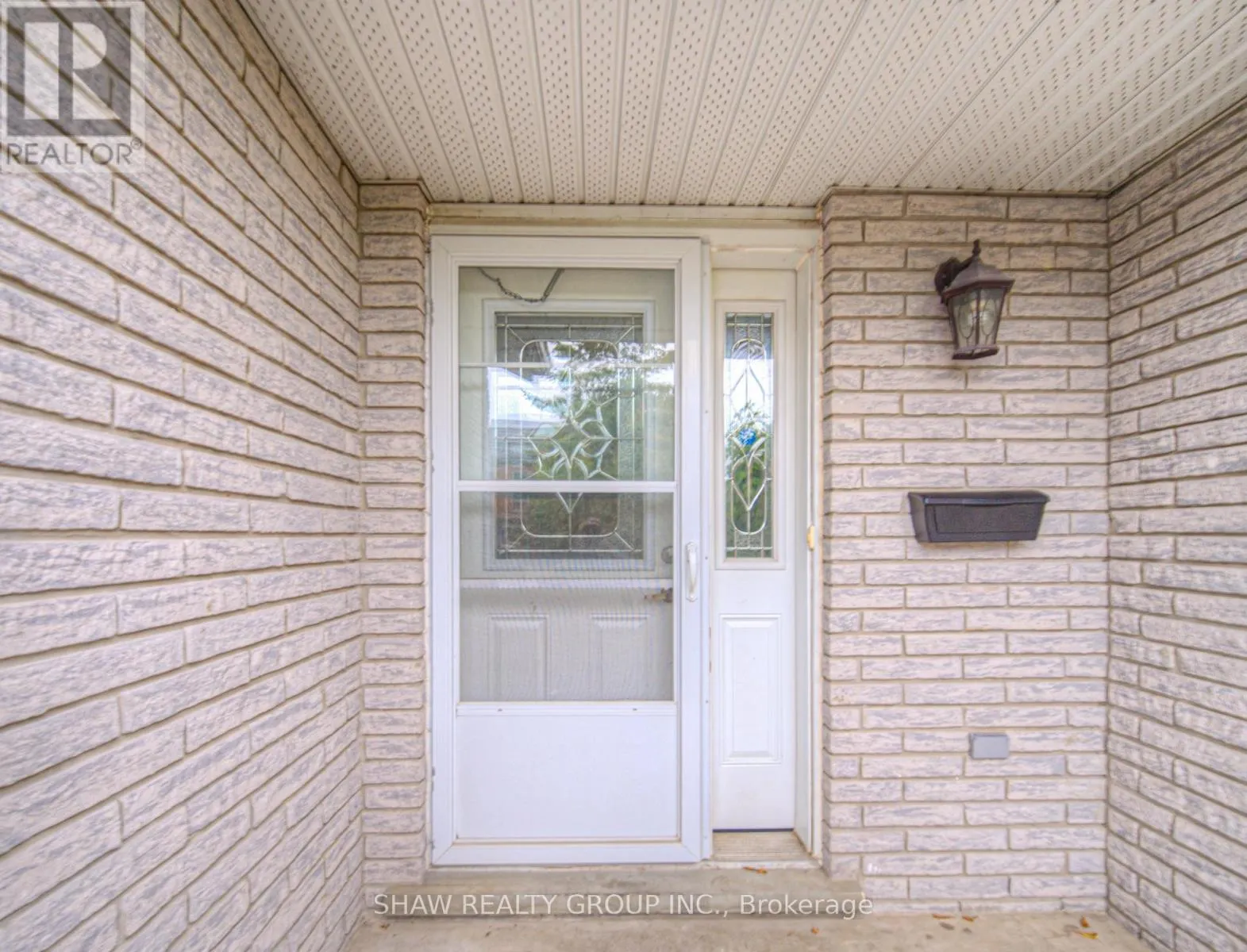 270 DOLPH STREET N