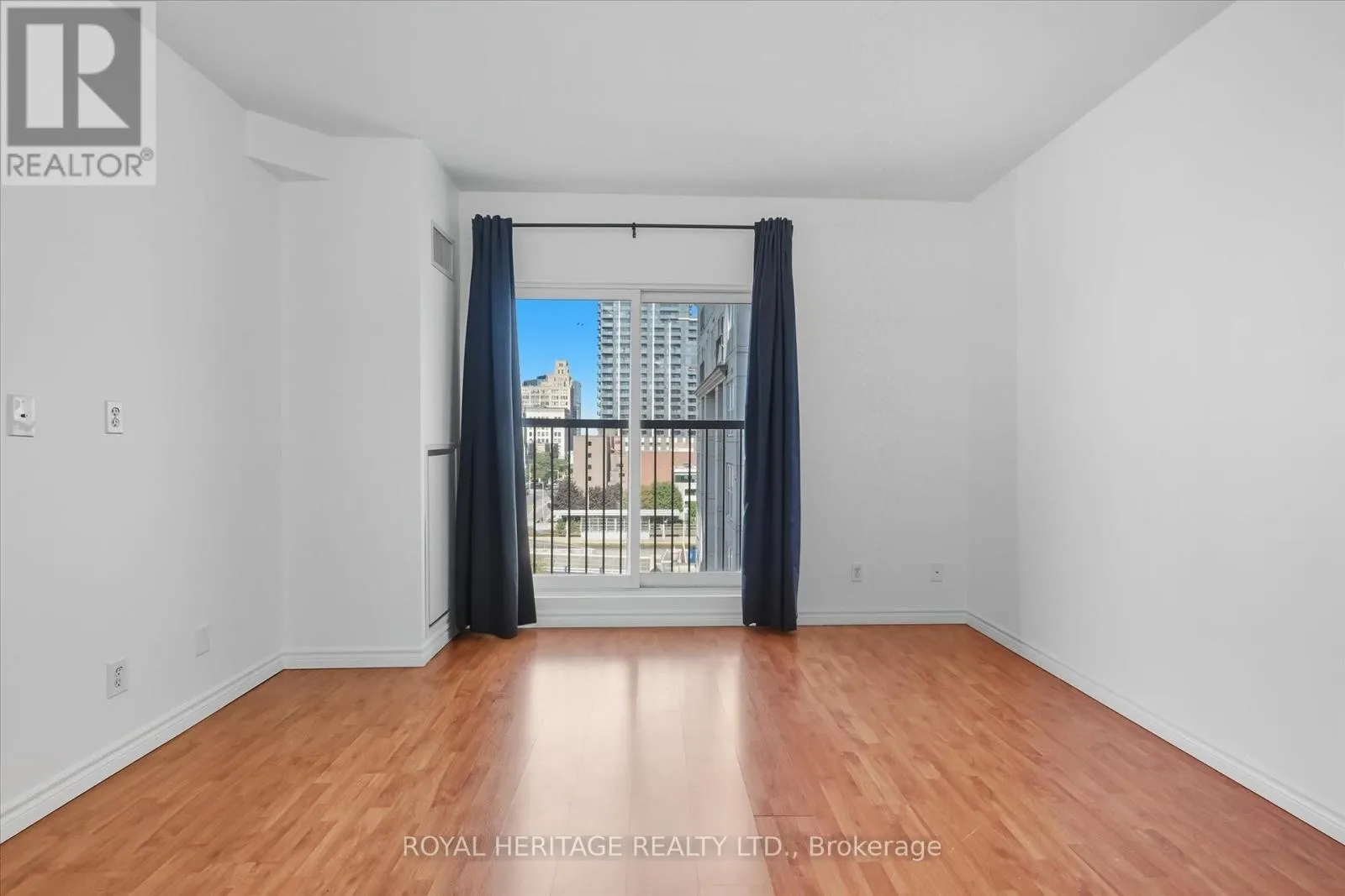 615 - 135 JAMES STREET S