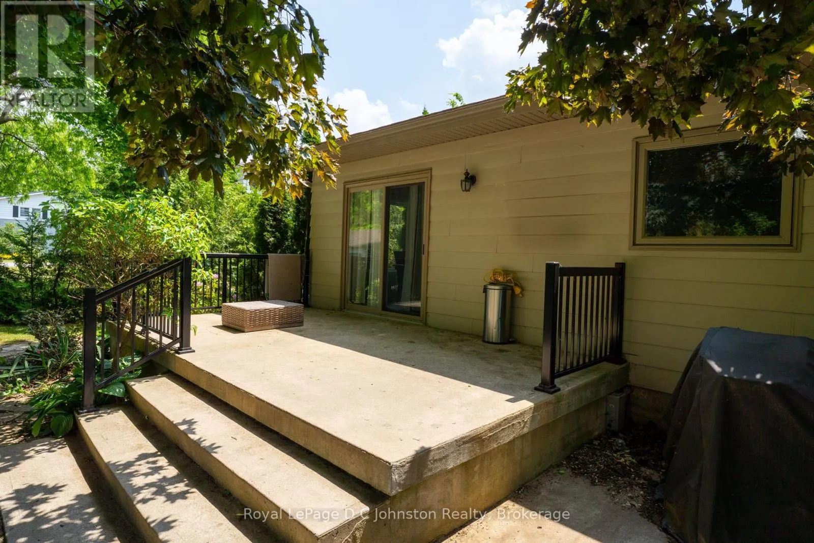 623 LOUIS STREET