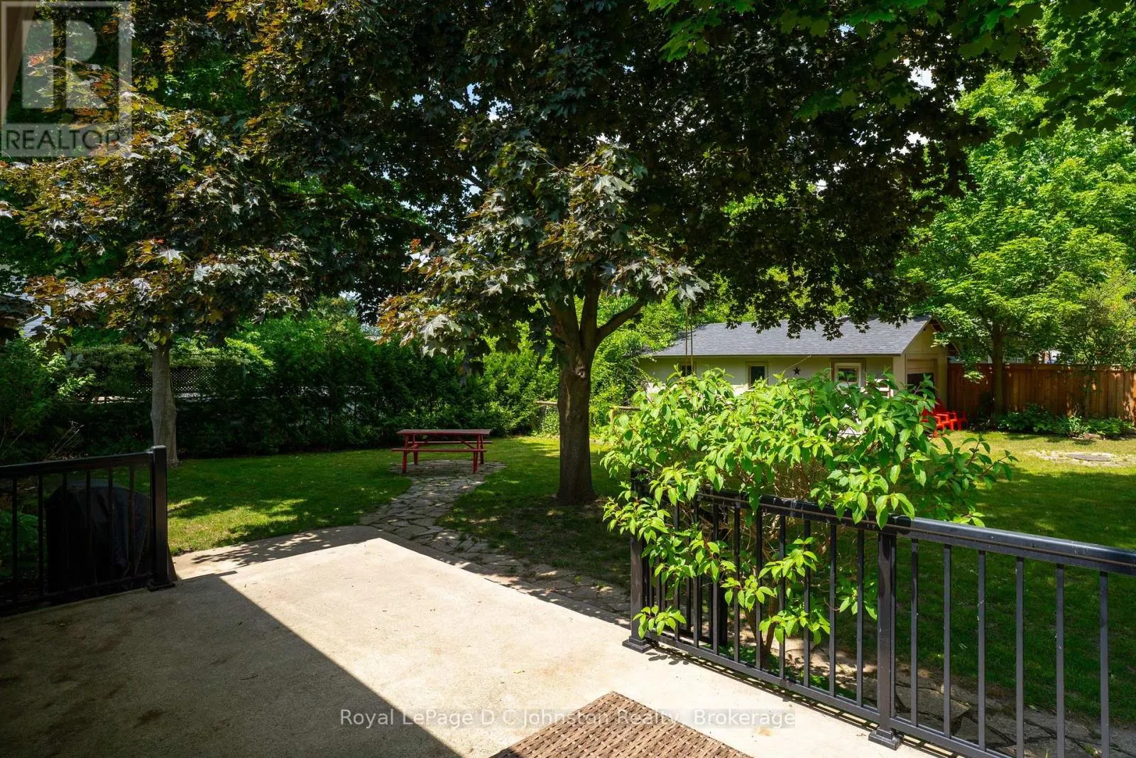623 LOUIS STREET