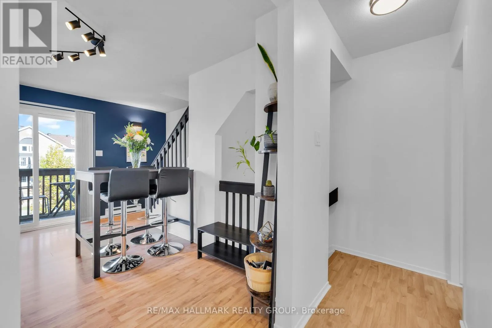 3 - 5 TIMBERVIEW WAY