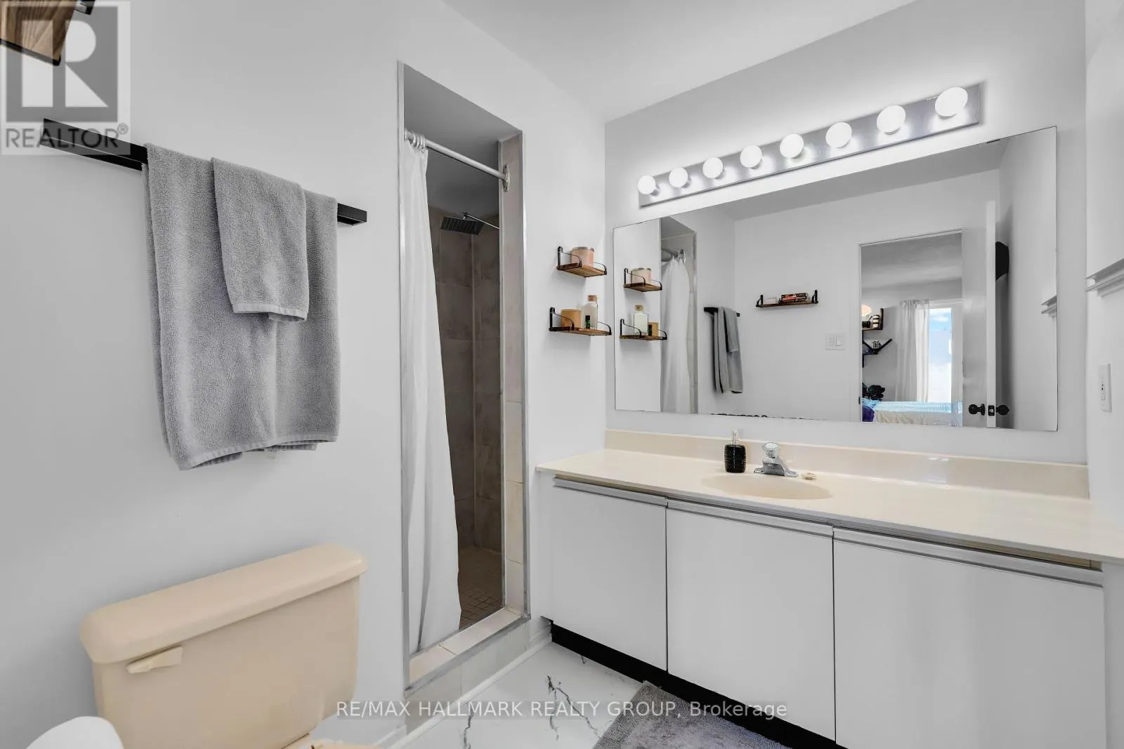 3 - 5 TIMBERVIEW WAY