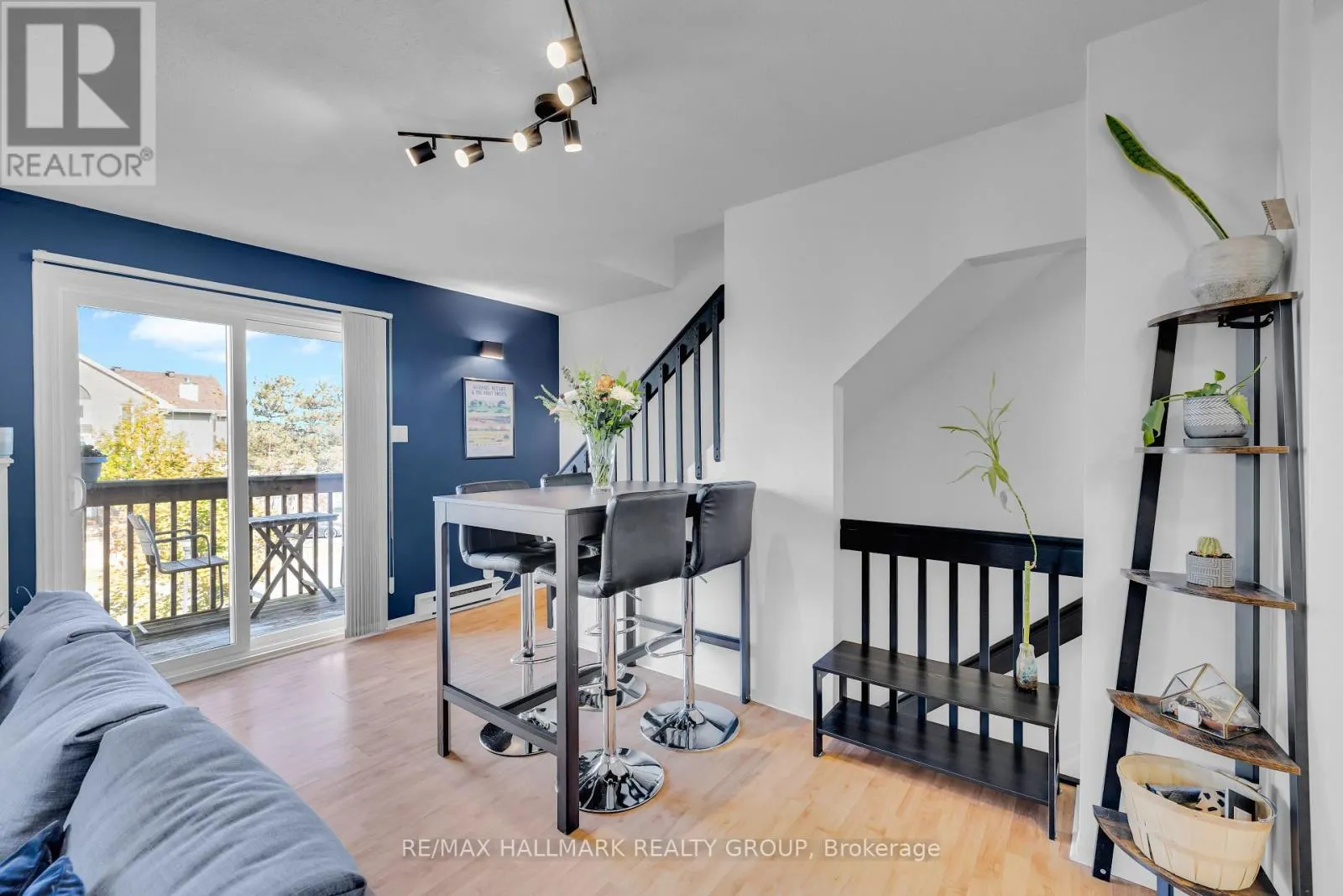 3 - 5 TIMBERVIEW WAY