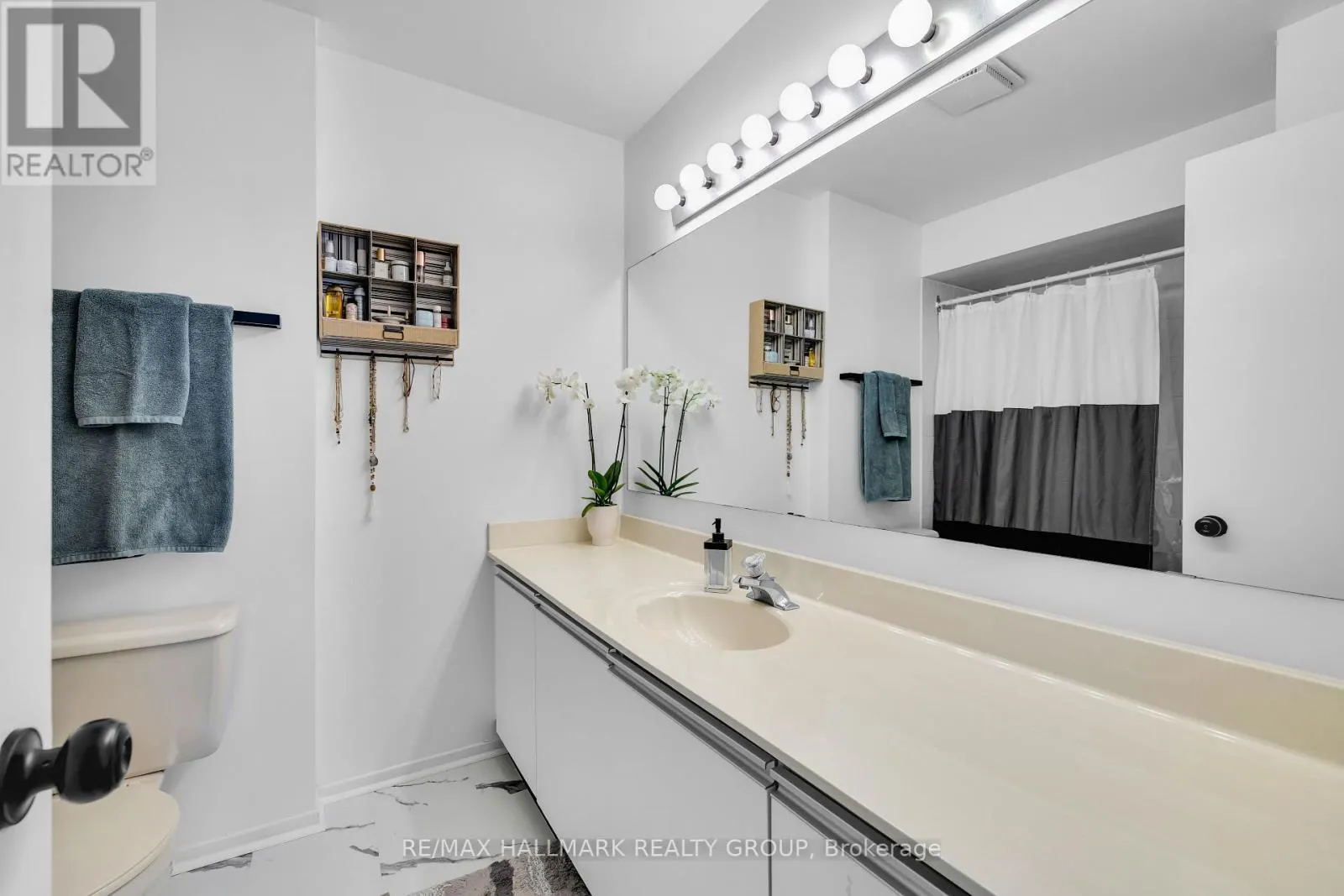 3 - 5 TIMBERVIEW WAY