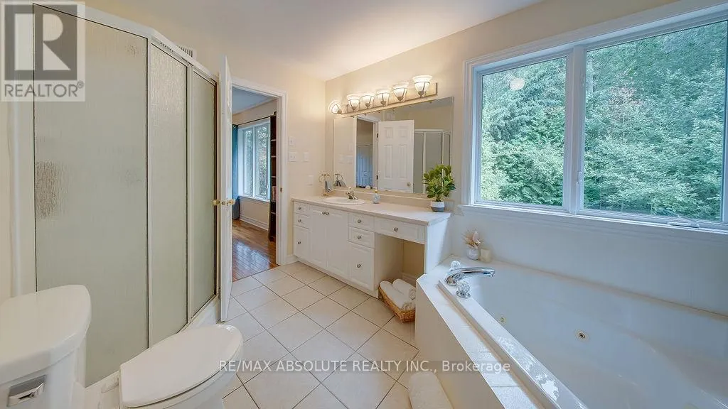 1601 SHAUNA CRESCENT