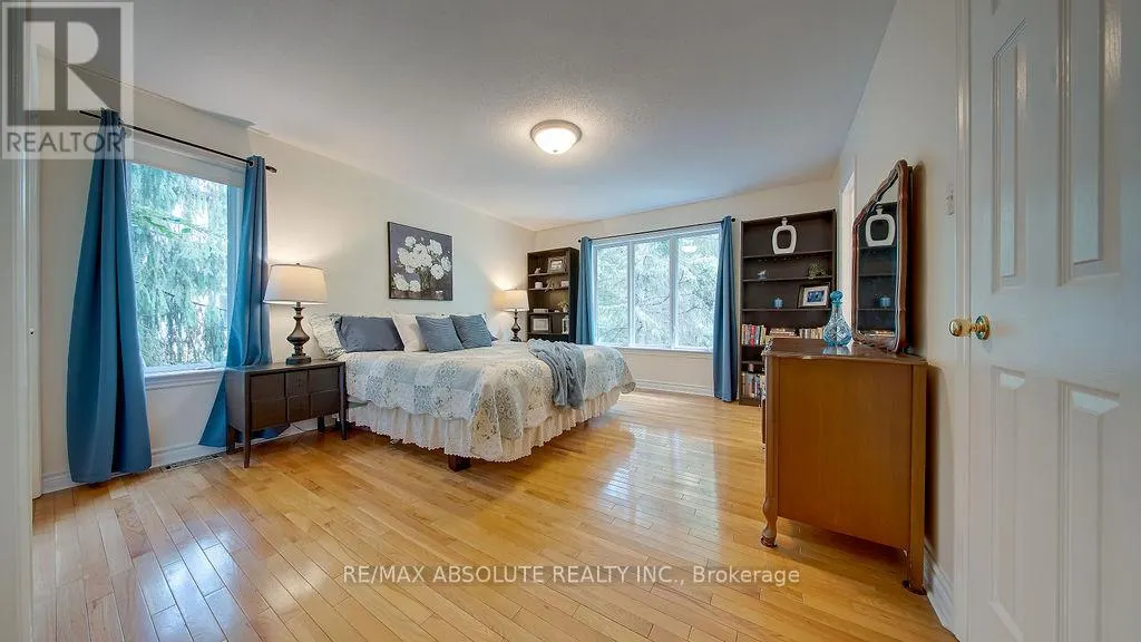 1601 SHAUNA CRESCENT