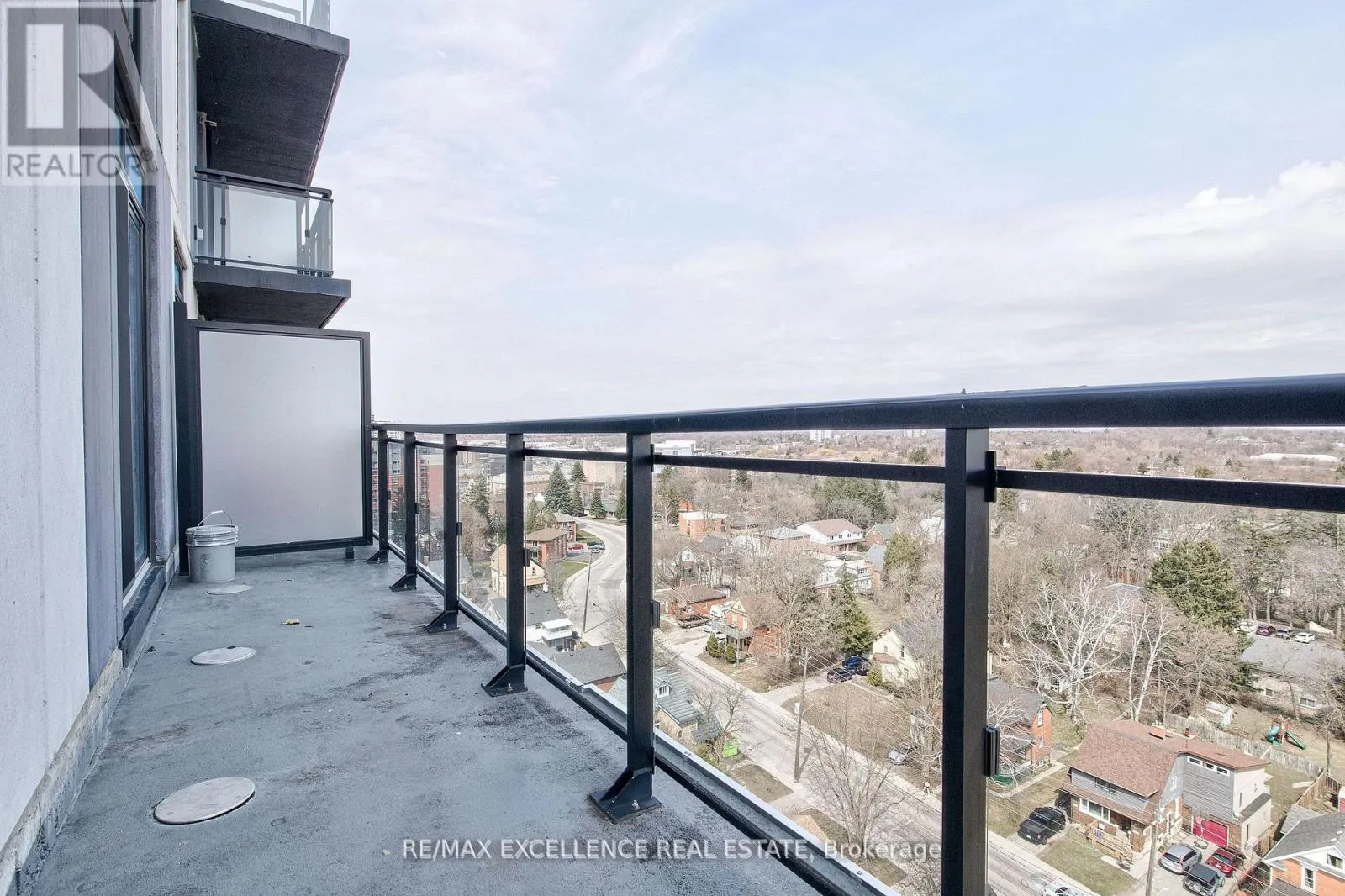 1402 - 128 KING STREET N