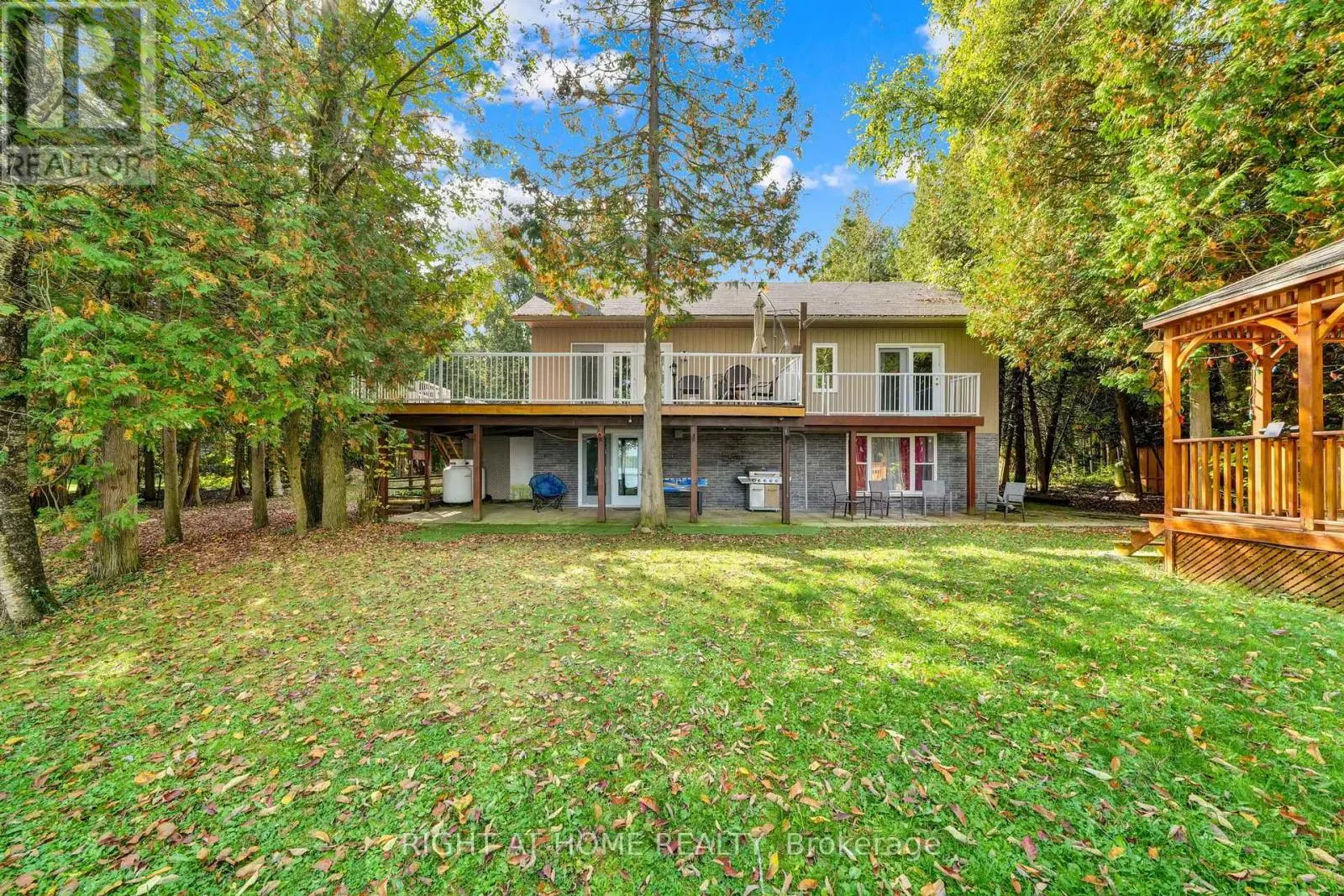 135 BROWNS LANE