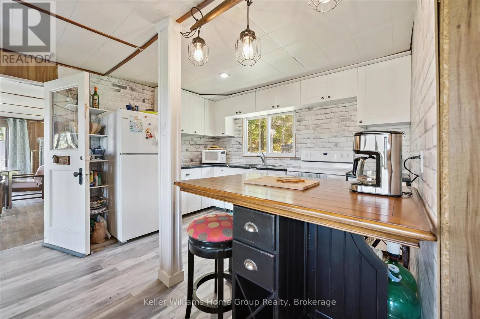 739 SEVENTH STREET