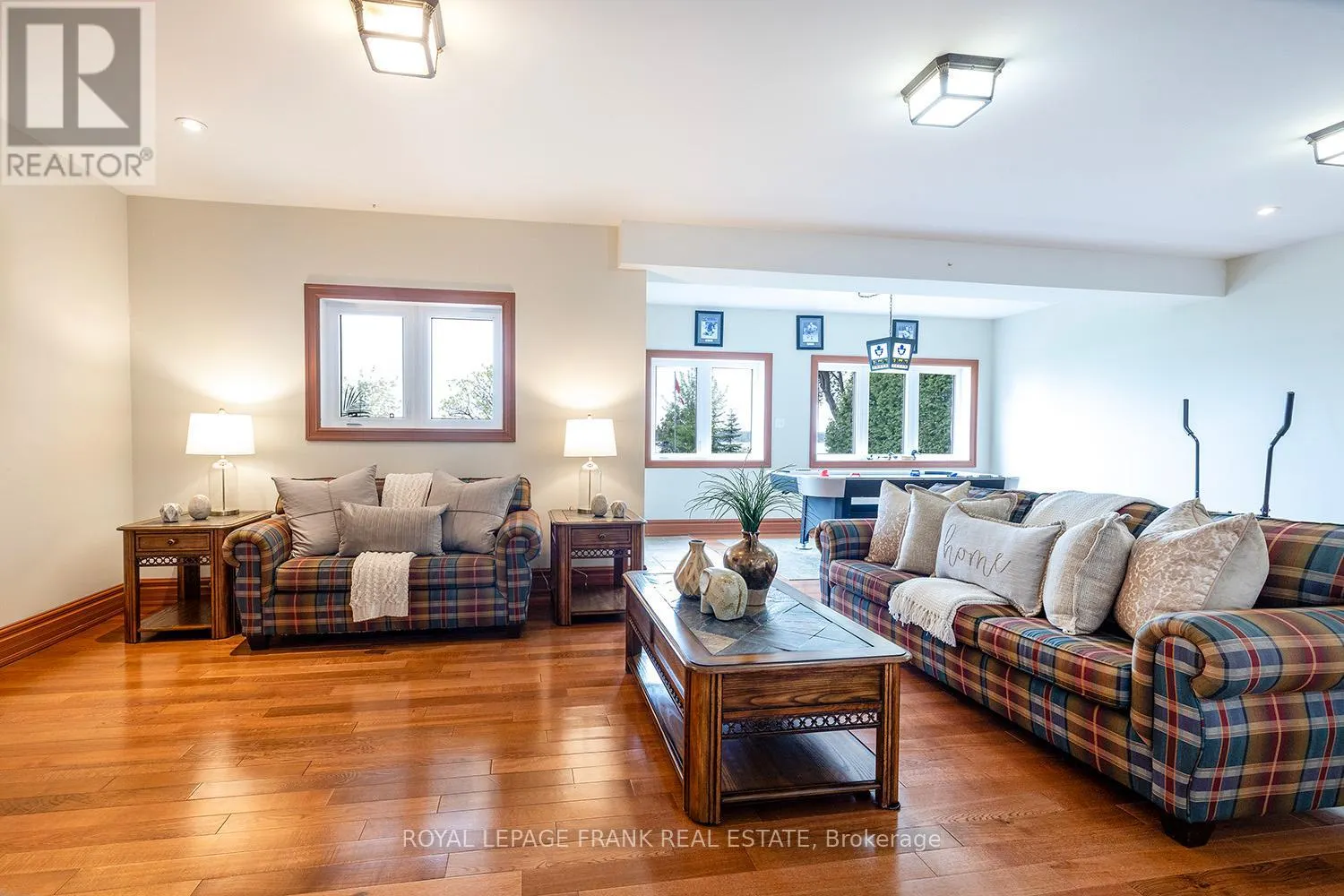 24 GILSON POINT PLACE